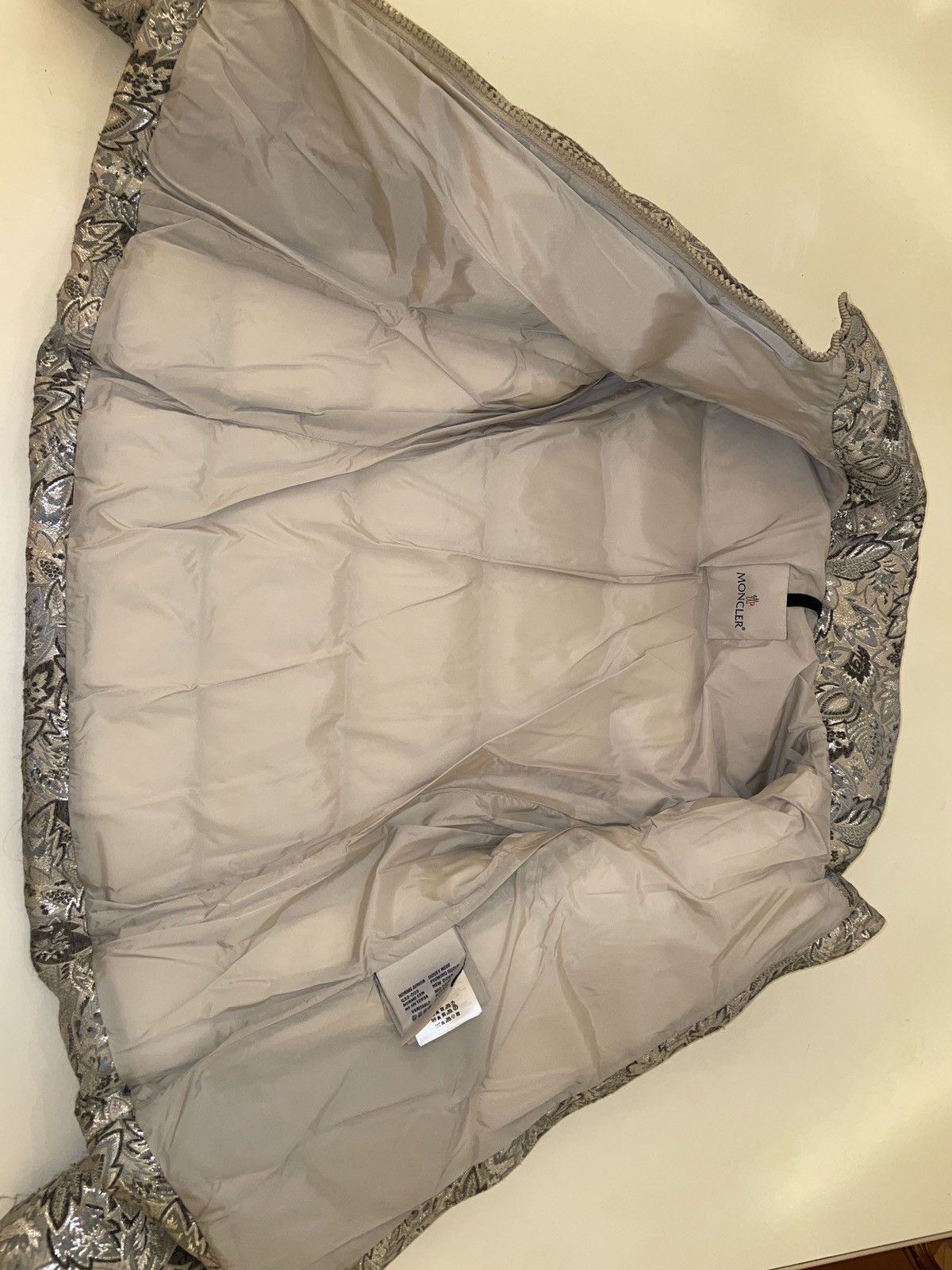 Moncler MONCLER AURONE BROCADE DOWN JACKET MEDIUM Size US M / EU 48-50 / 2 - 7 Thumbnail