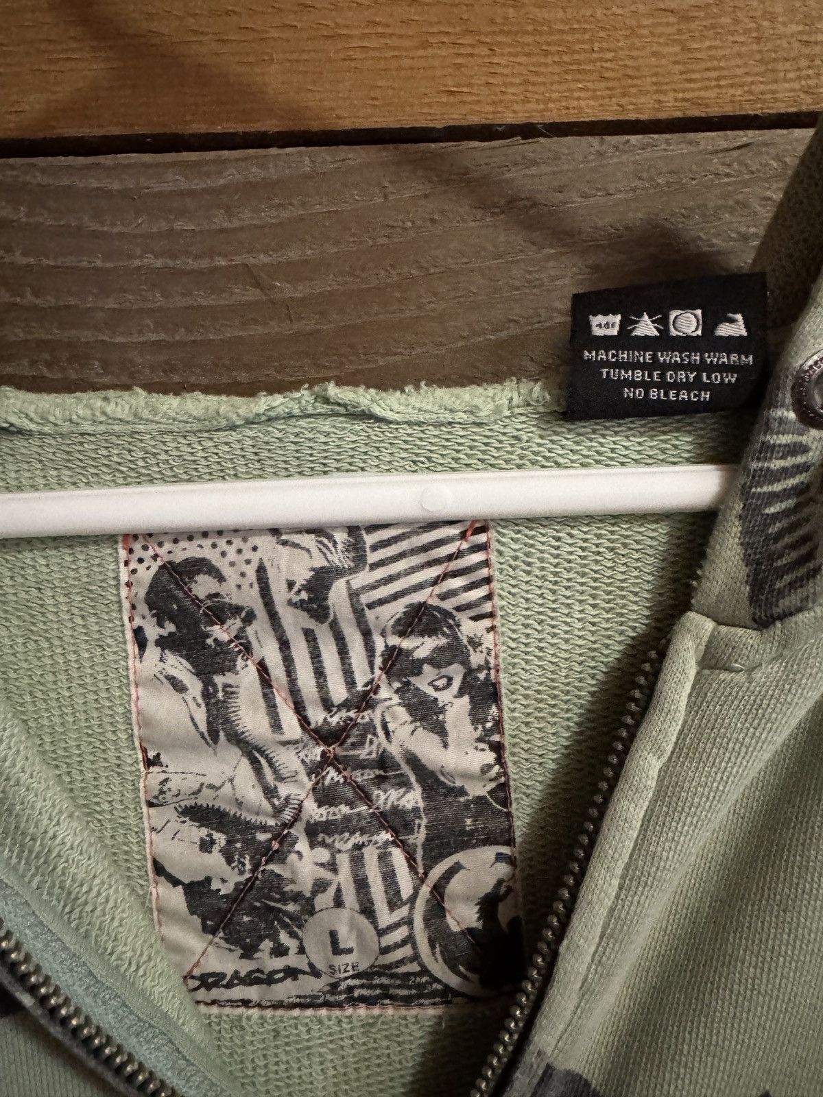 Other Vintage dragon zipup Size US L / EU 52-54 / 3 - 4 Thumbnail