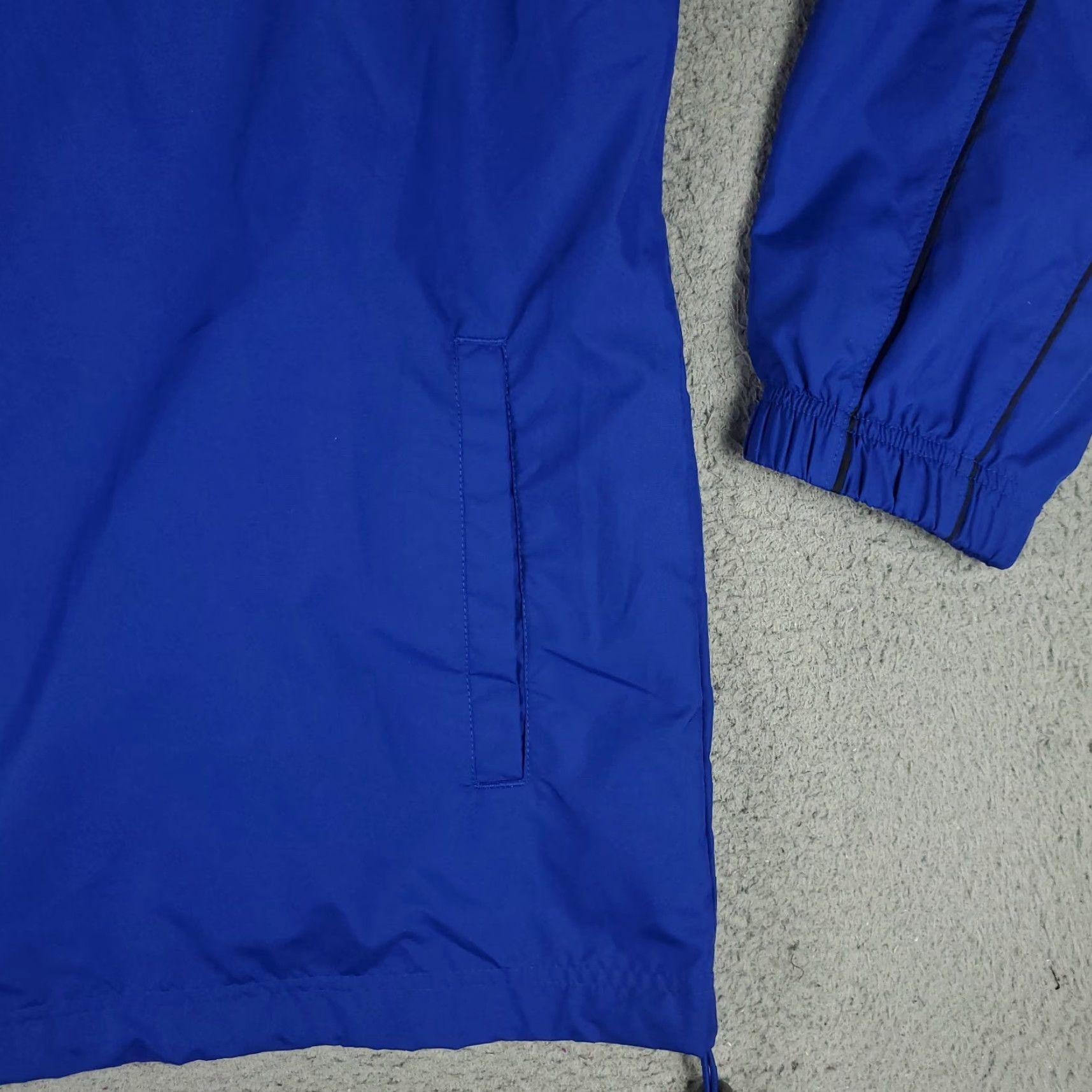 Nike VINTAGE Nike Jacket Mens 2XL Blue Deadstock Full Zip Windbreaker Black Solid ZIP Jacket Mens 2XL Nike Windbreaker Winter Spring Fall Sports Size US XXL / EU 58 / 5 - 4 Thumbnail