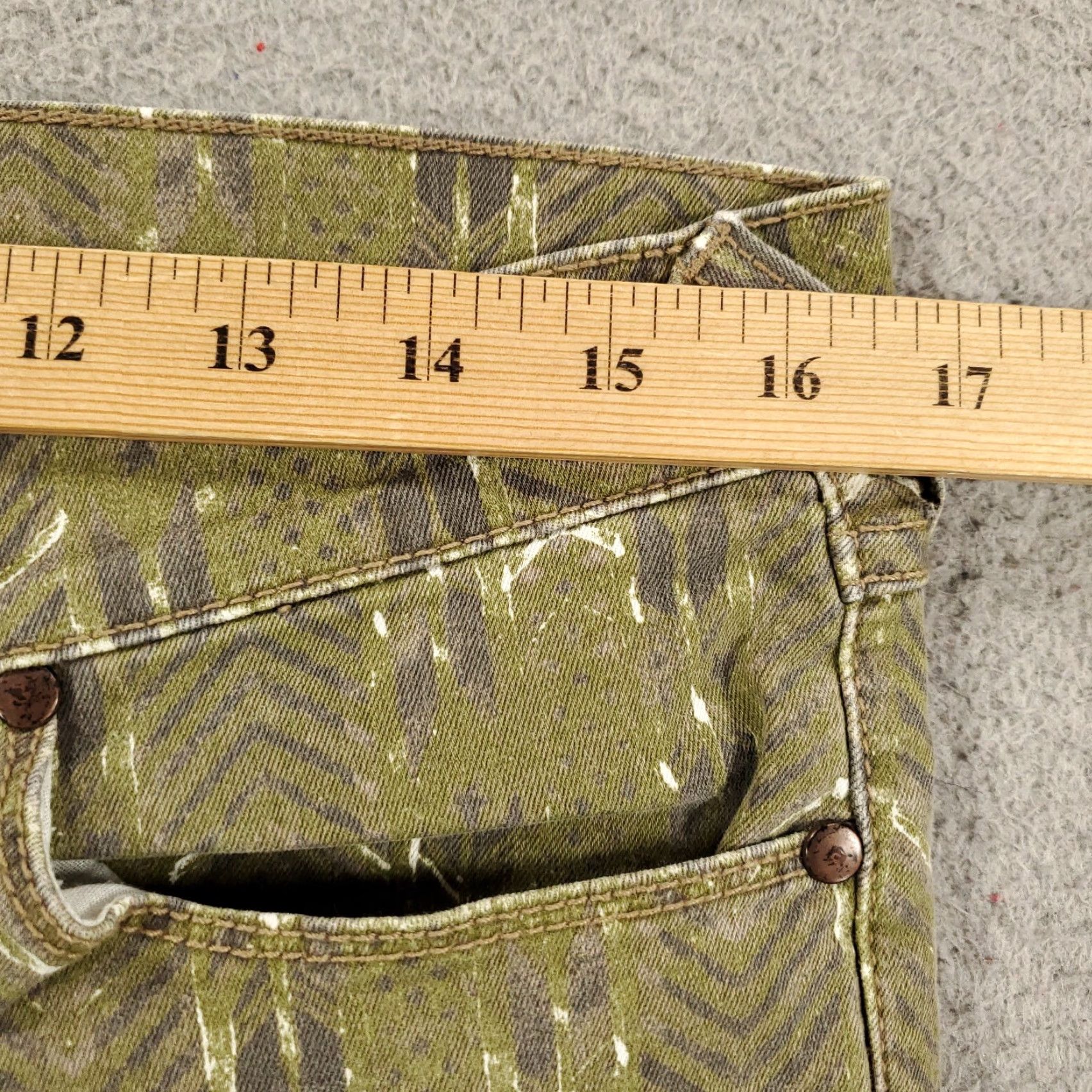Free People Free People Jeans Women 30 Green Geometric Aztec Southwestern Denim Stretch Slim Tapered Womens Size 30" / US 8 / IT 44 - 3 Thumbnail