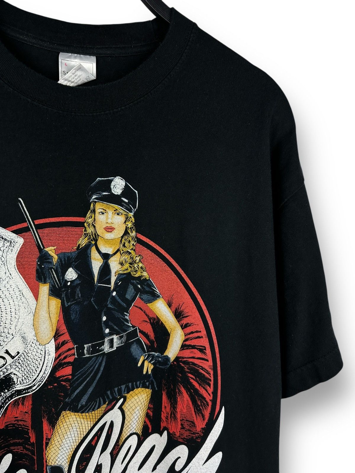 Other Vintage Y2K Pussy Patrol Sheriff Venice Beach Funny T-Shirt Size US L / EU 52-54 / 3 - 3 Thumbnail