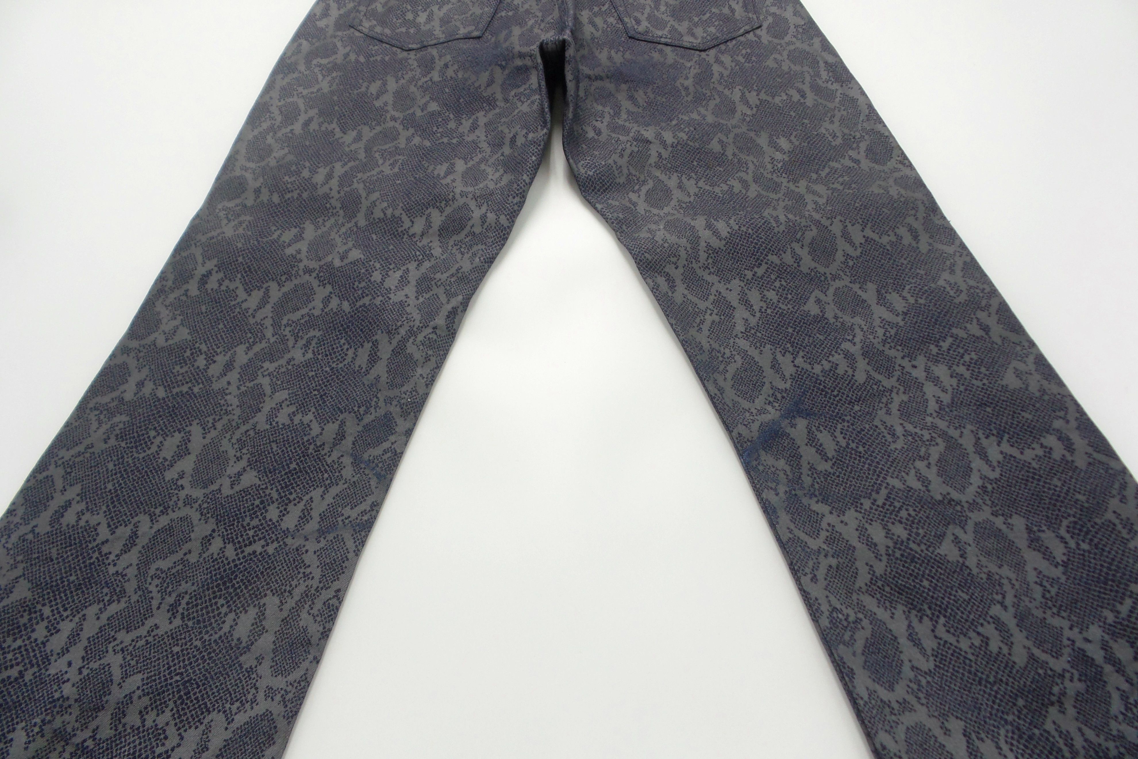 Japanese Brand FOR HER Snake Skin Design Jeans W12xL39 Size US 26 / EU 42 - 9 Thumbnail