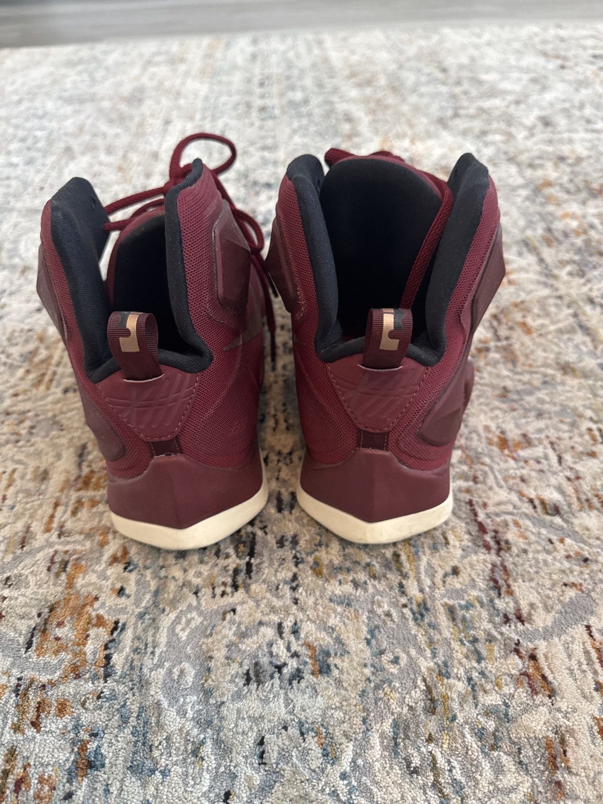 Nike LeBron 13 ‘greatness’ Size US 12 / EU 45 - 4 Thumbnail