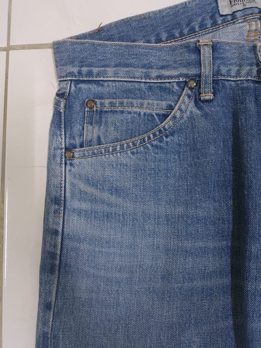 Fiorucci × Japanese Brand Vintage Fiorucci Safety Jeans Italy Red Selvedge Size US 31 - 7 Thumbnail