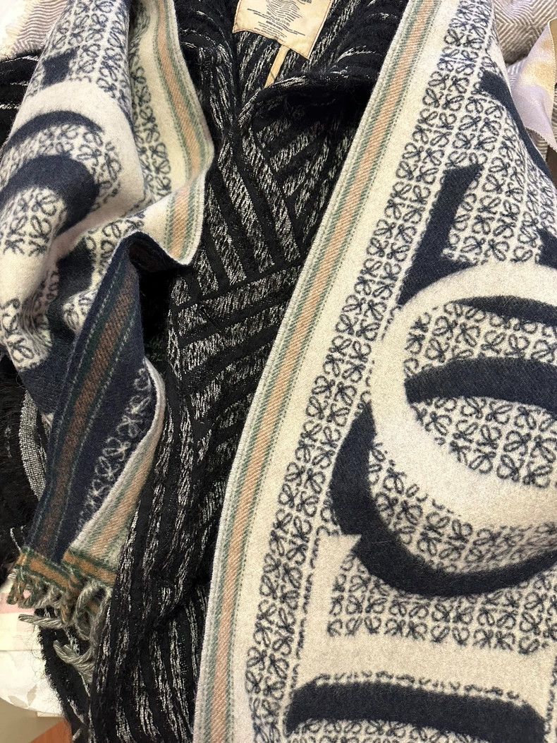 Loewe LOEWE Logo Pattern Wool Scarf - dmc Size ONE SIZE - 1 Thumbnail