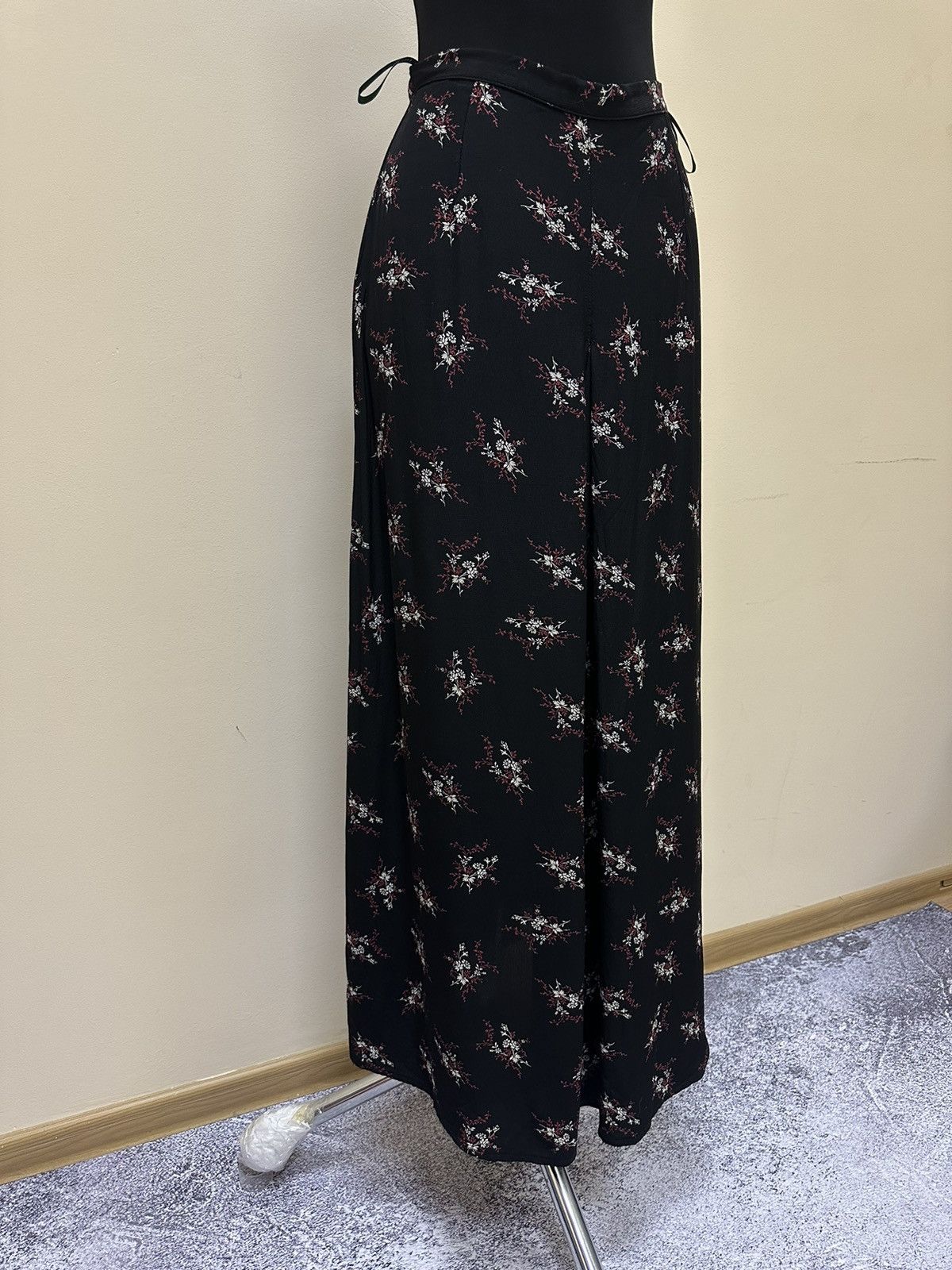 Laura Ashley × Vintage Maxi Skirt Laura Ashley made in U.K. Viscose Size 30" / US 8 / IT 44 - 2 Thumbnail