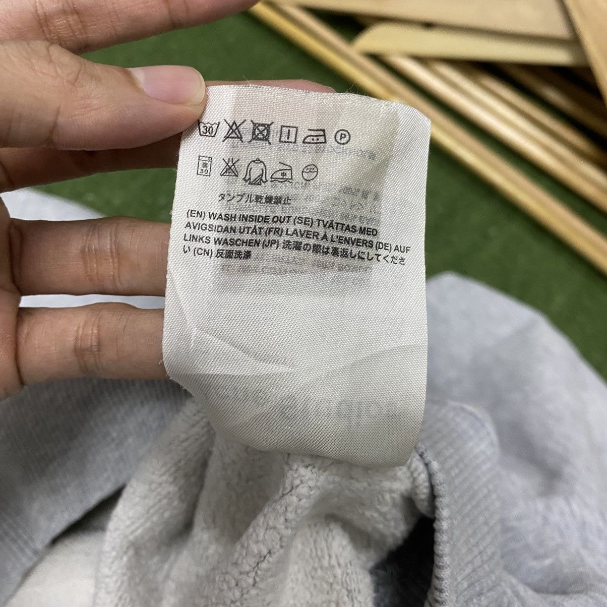 Acne Studios Boxy Yana Face PSS17 Sweatshirt Made in Portugal Size US XS / EU 42 / 0 - 12 Thumbnail