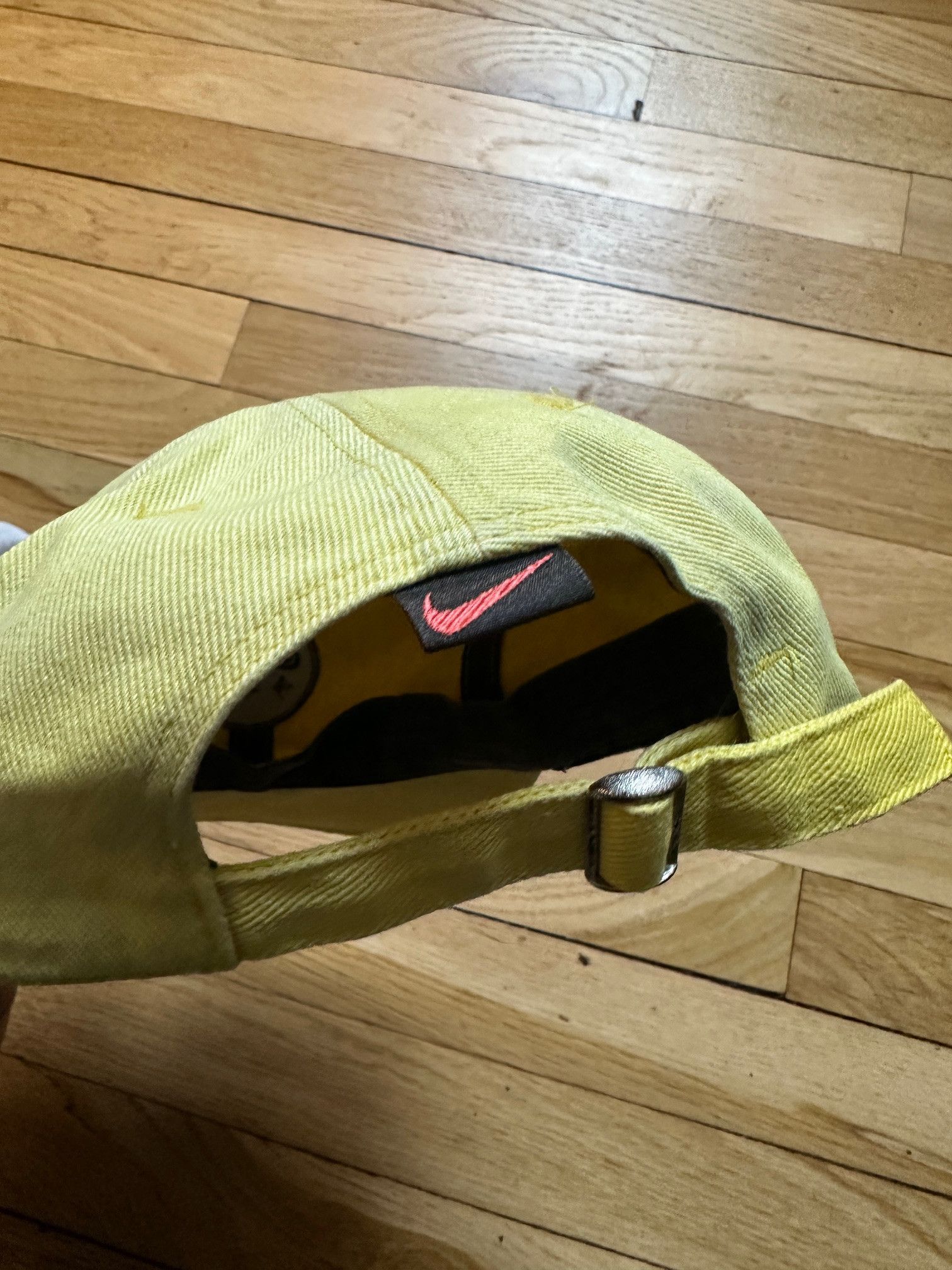 Nike Vintage Men's Nike Air Hat Yellow Rare Distressed Faded Size ONE SIZE - 8 Thumbnail