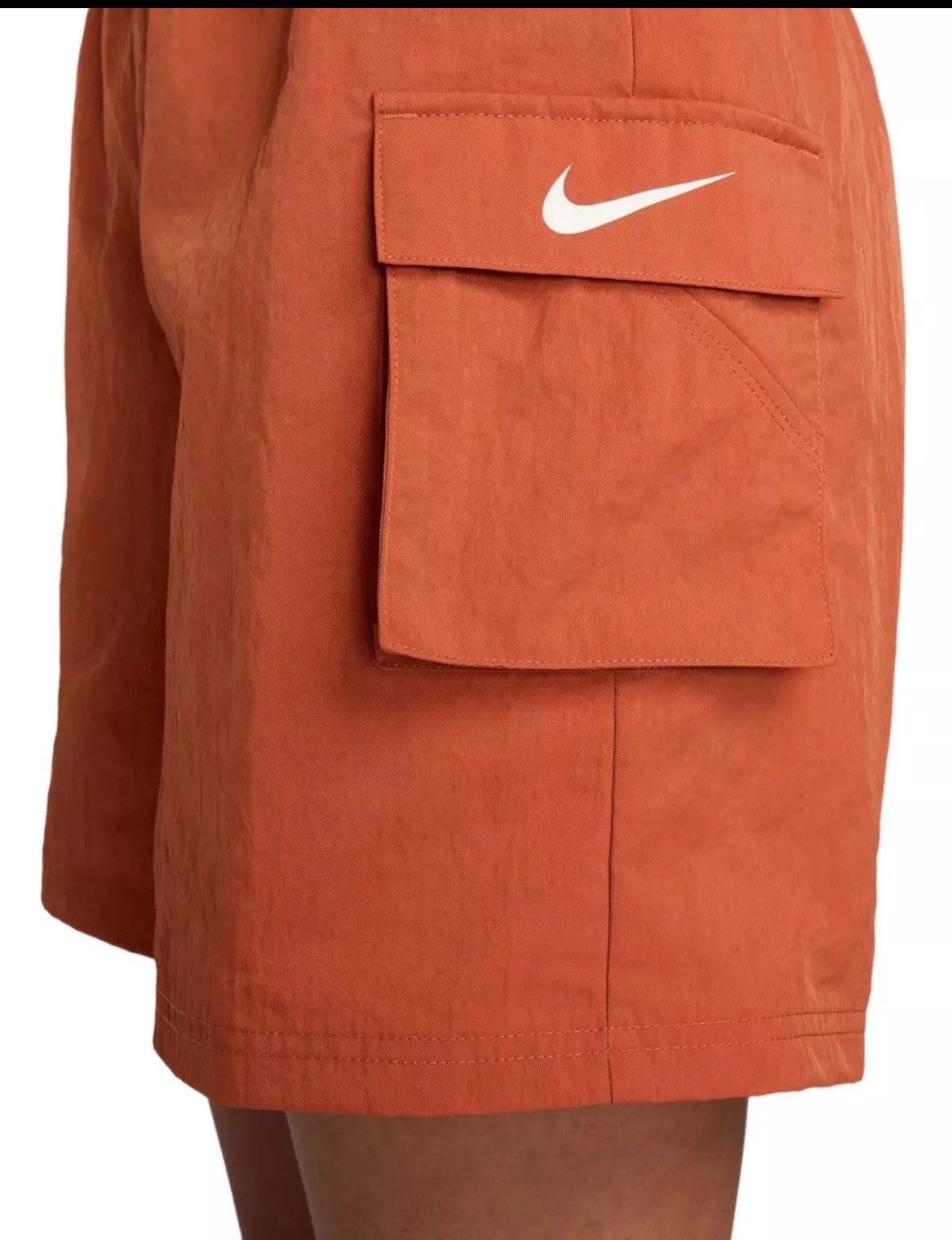 Nike Nike Sportswear Essential Woven High Rise shorts NWT size S Size 27" / US 4 / IT 40 - 2 Thumbnail