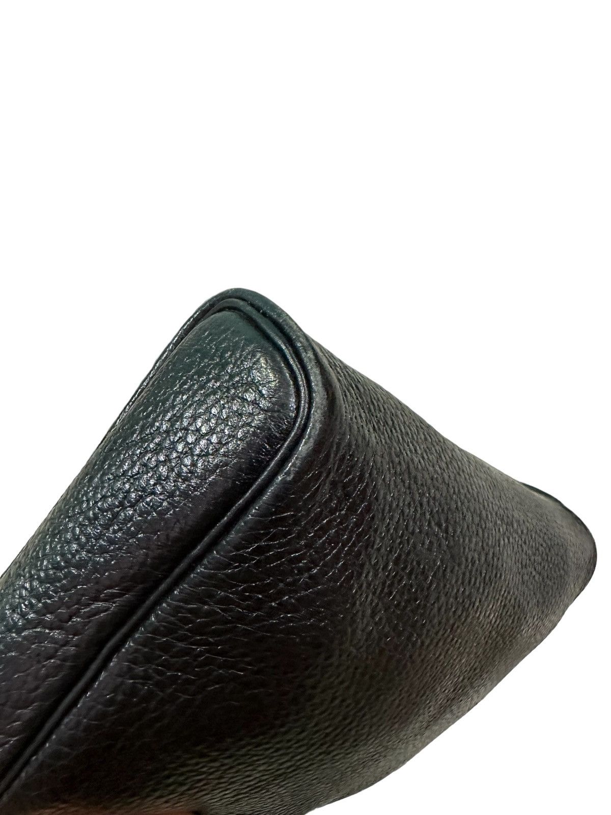 Dior AUTHENTIC VINTAGE CHRISTIAN DIOR BLACK LEATHER CROSSBODY BAG Size ONE SIZE - 9 Thumbnail