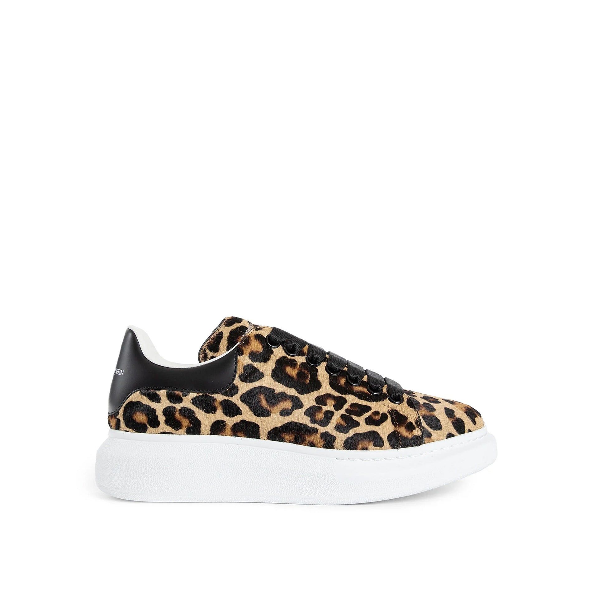 スニーカー Larry leather sneakers with iconic logo detail Larry leather sneakers with logo detail on the back