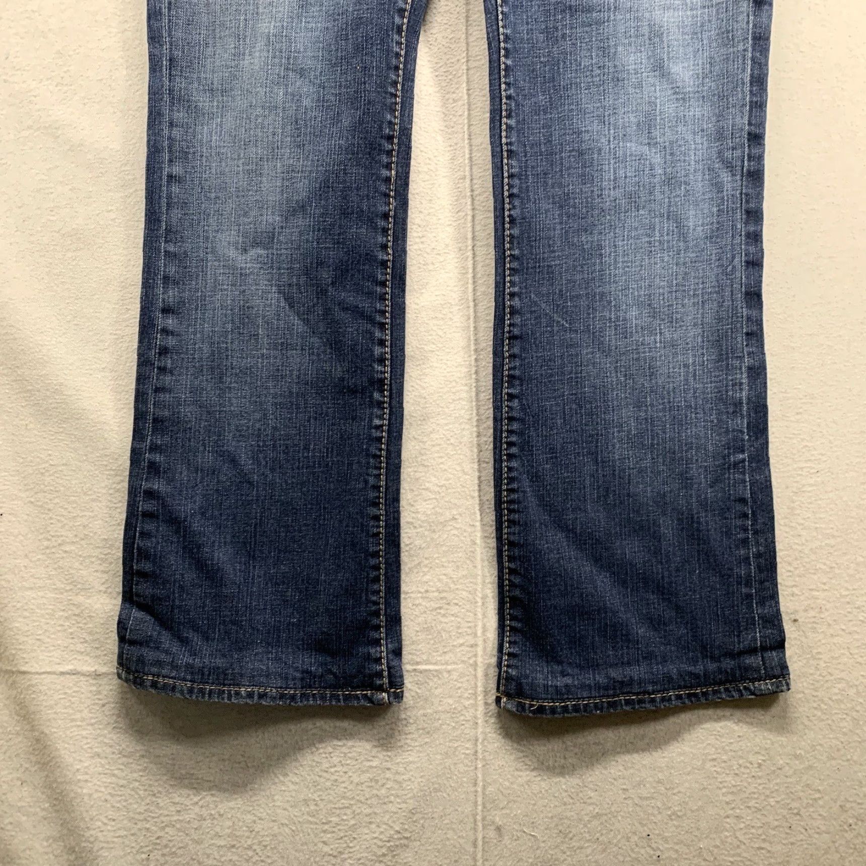 Vintage VINTAGE? No. Actually: KUT from the Kloth Jeans Women 6 Straight Stretch Denim 5-Pocket Regular Fit Blue Medium Wash Size 28" / US 6 / IT 42 - 4 Thumbnail