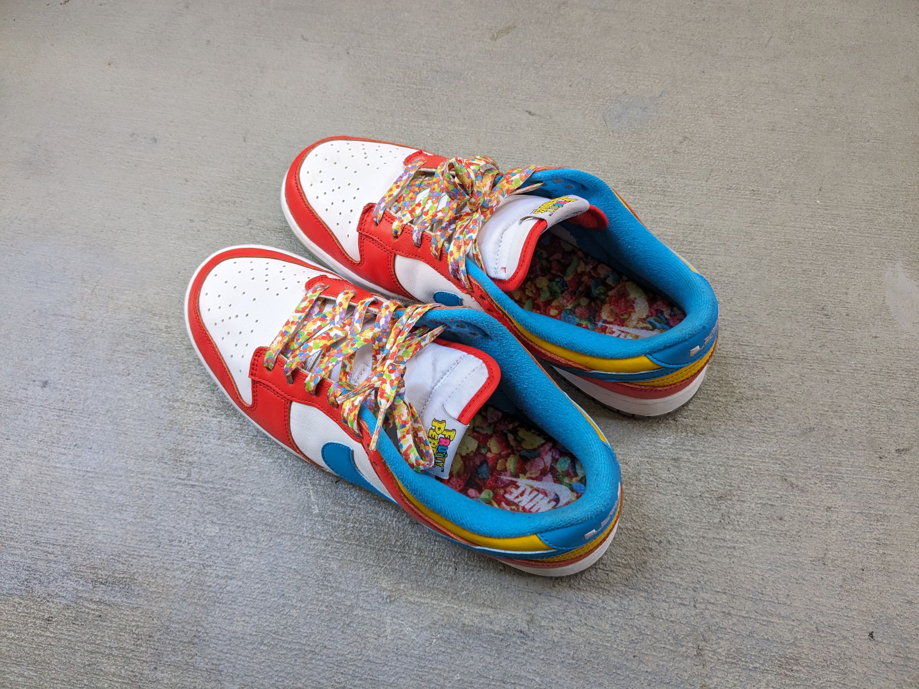 Nike Nike Dunk Low QS LeBron James Fruity Pebbles DH8009-600 Size US 10.5 / EU 43-44 - 12 Thumbnail
