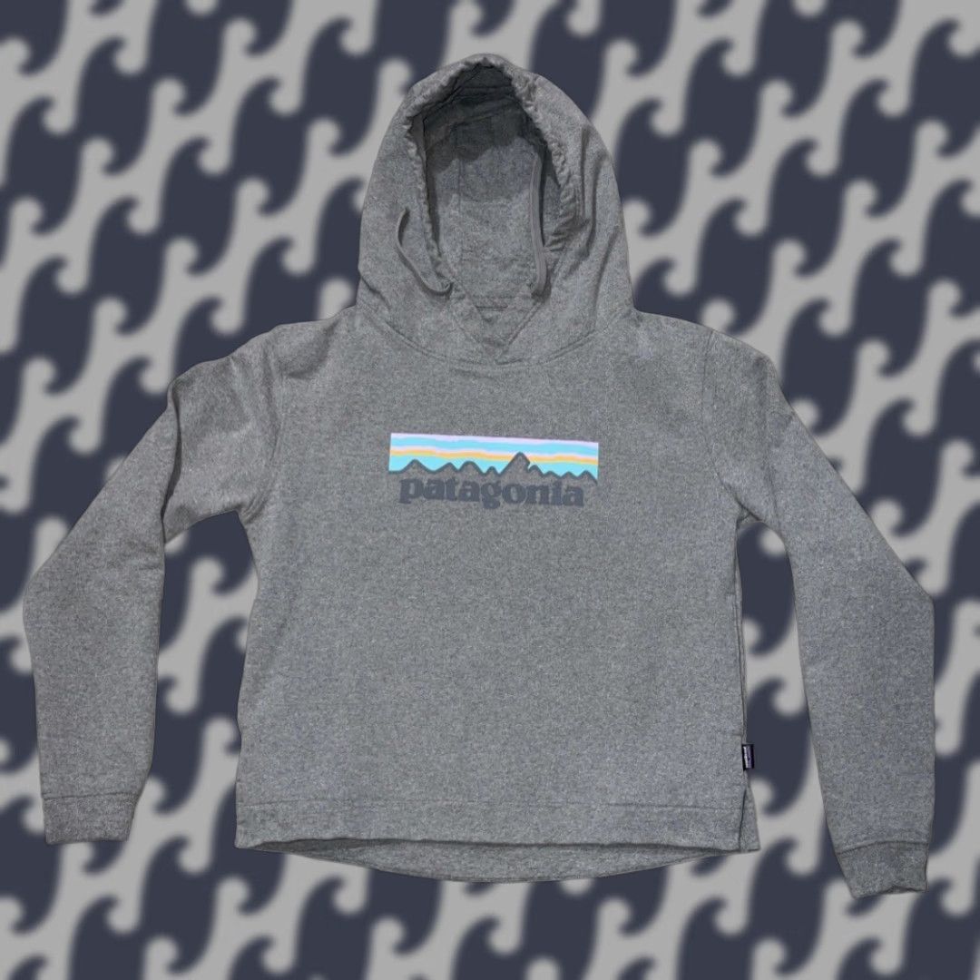 Patagonia Patagonia Uprisal Gray Hoodie Sweatshirt Women’s Size S Graphic Print Logo Fleece Hooded Pockets Pullover Activewear Size S / US 4 / IT 40 - 1 Thumbnail