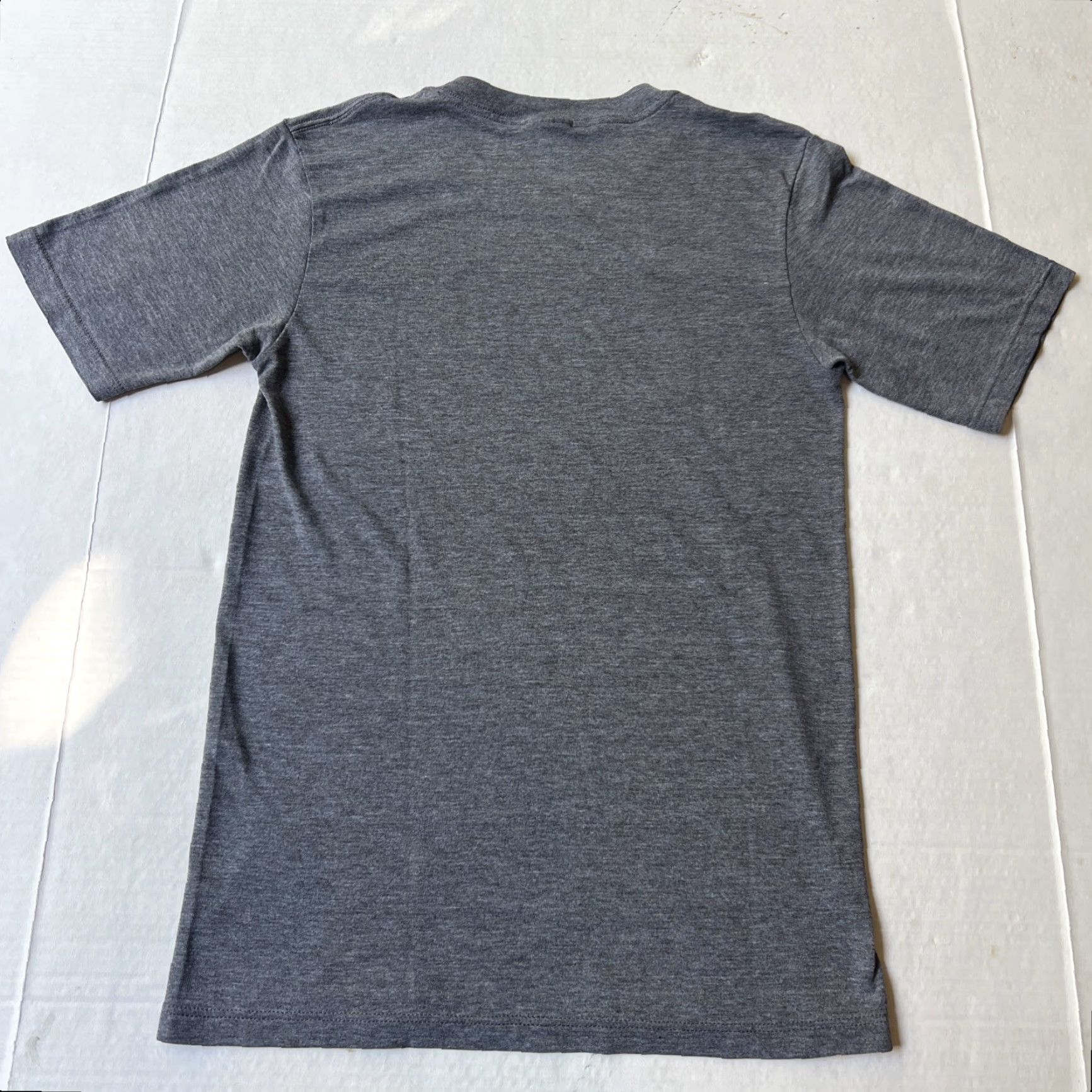 Soffe VINTAGE Soffe Deerfield Academy Soccer Team Issued Logo Shirt Adult Small Gray Cotton Blend Crew Neck Short Sleeve Graphic Print Blue Hawks Mens Size US S / EU 44-46 / 1 - 6 Thumbnail