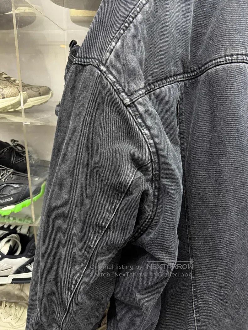 Balenciaga Balenciaga Color Blocked Washed Distressed Oversized Denim Size US S / EU 44-46 / 1 - 8 Thumbnail