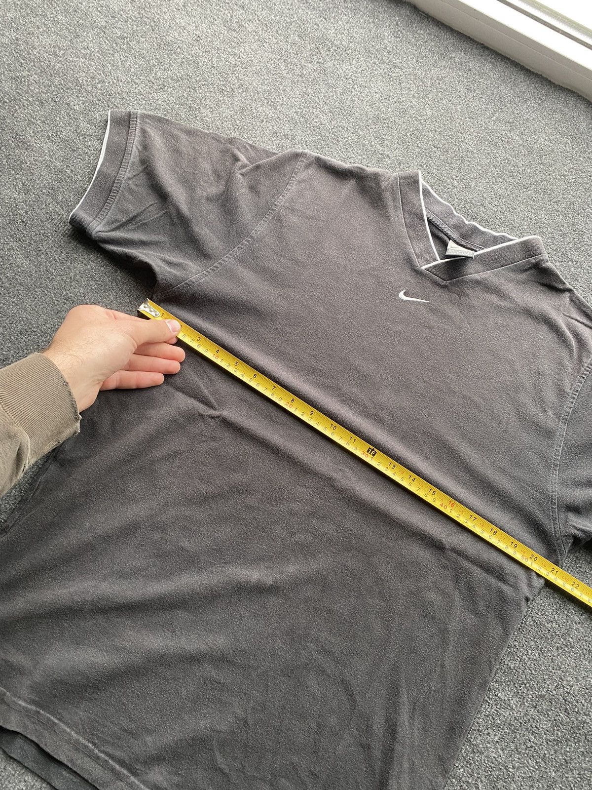 Nike 🔥Nike Vntg Centre Swoosh faded washed tee m Size US M / EU 48-50 / 2 - 3 Thumbnail