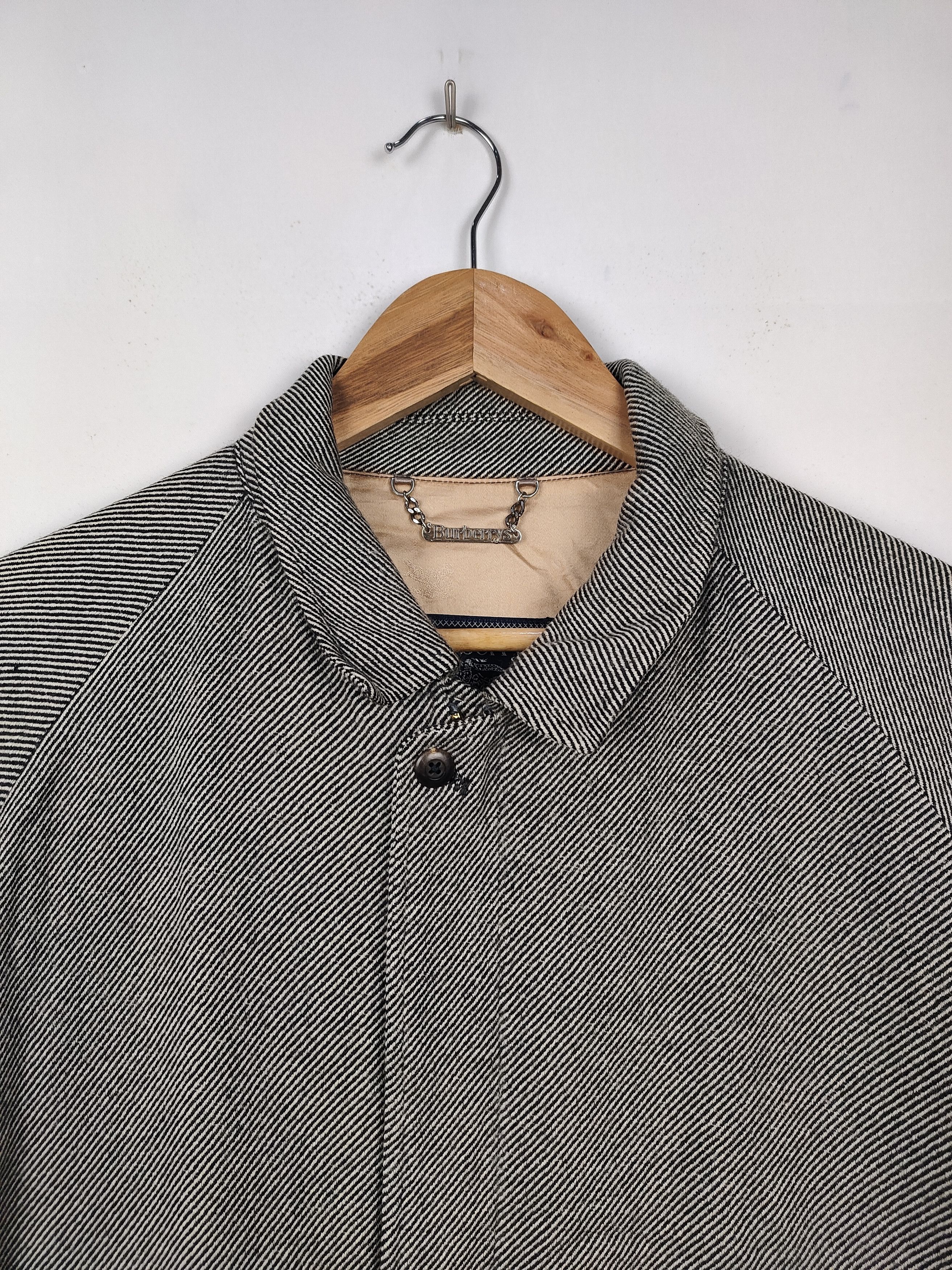Burberry × Vintage Vintage Burberrys Bomber Jacket Size US L / EU 52-54 / 3 - 2 Thumbnail