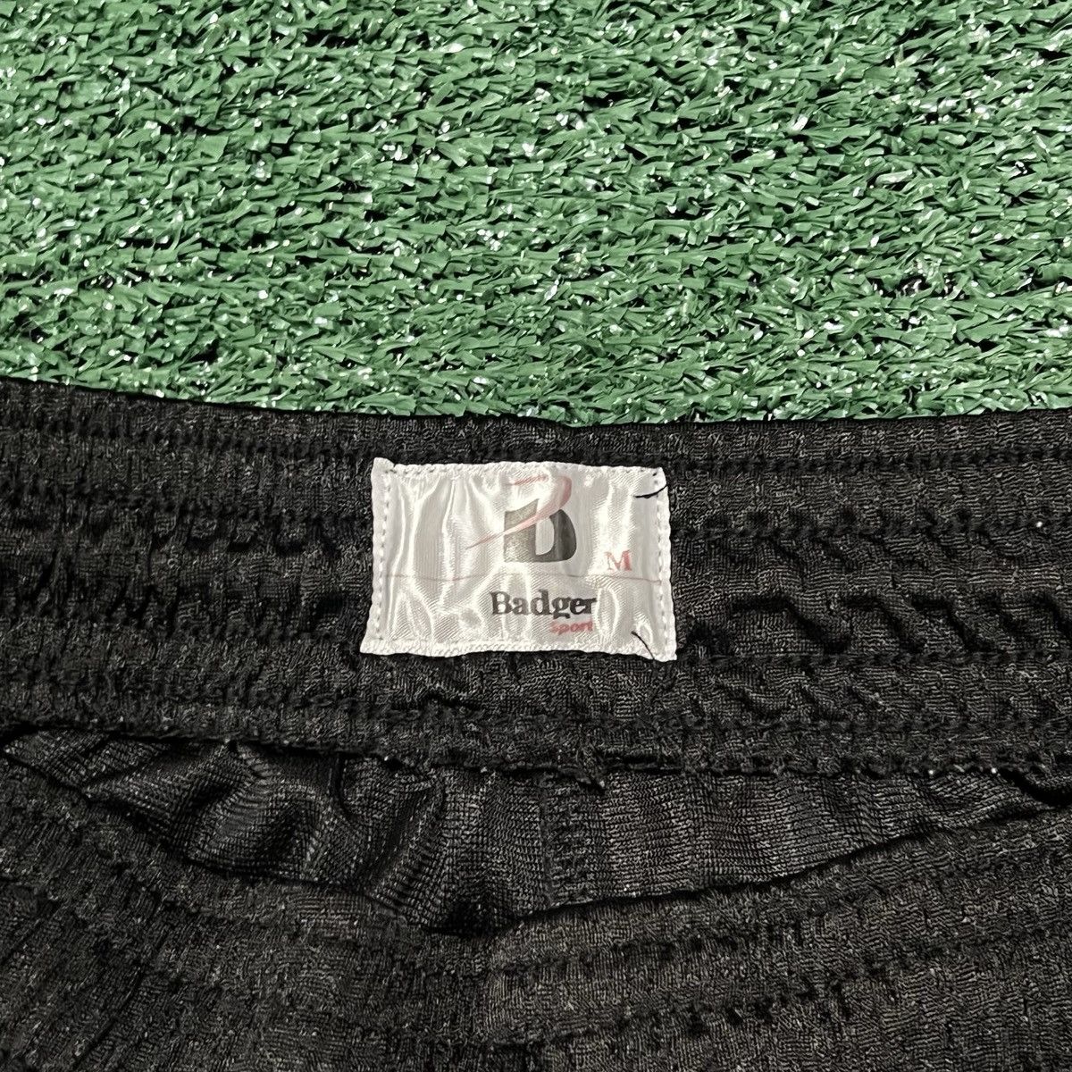 Last Year Being Broke LYBB Mesh Shorts (Black / Purple College Logo) Size US 32 / EU 48 - 3 Thumbnail
