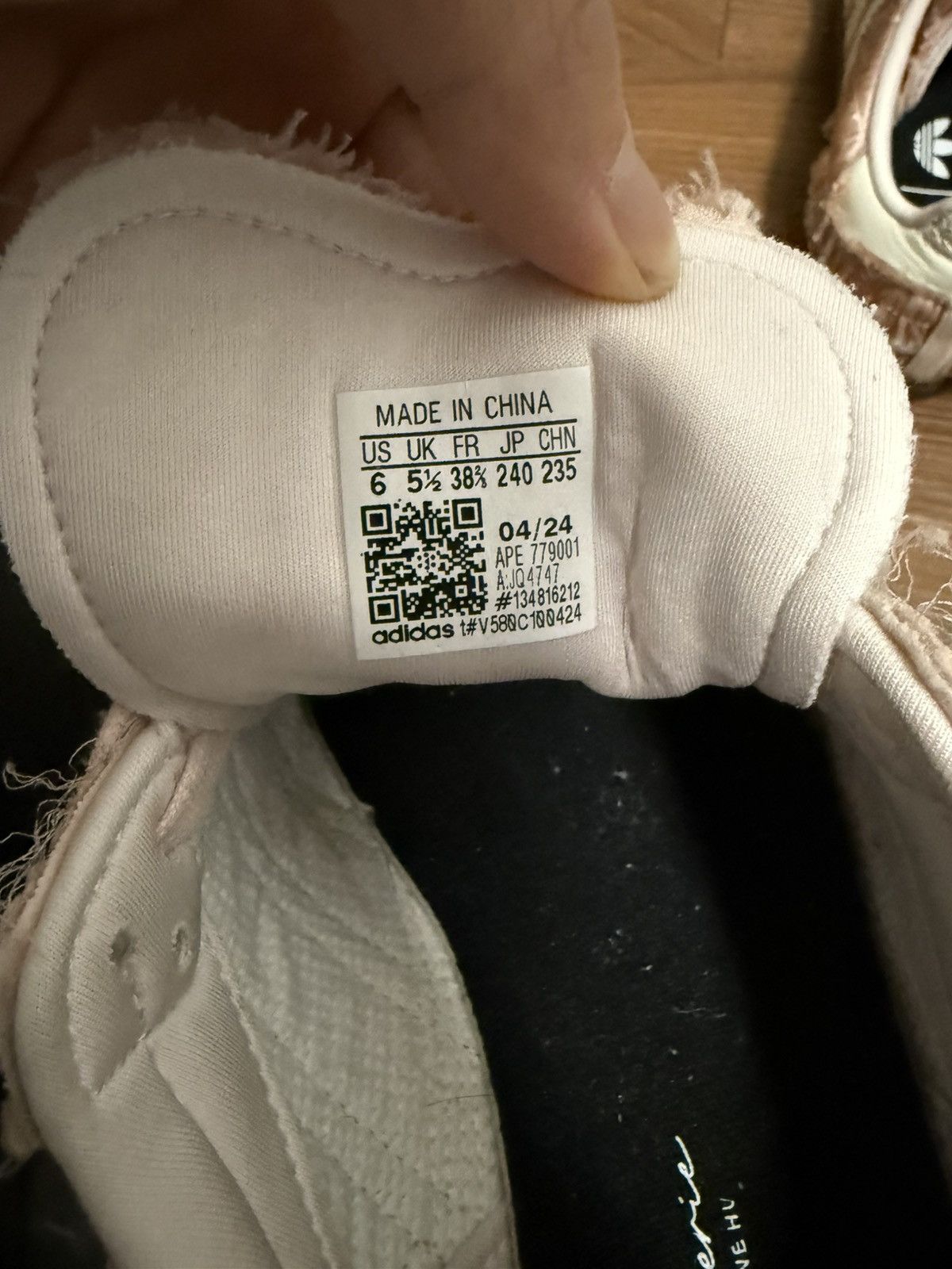 Adidas Adidas Samba x Caroline Hu Size 6 Size US 6 / IT 36 - 4 Thumbnail