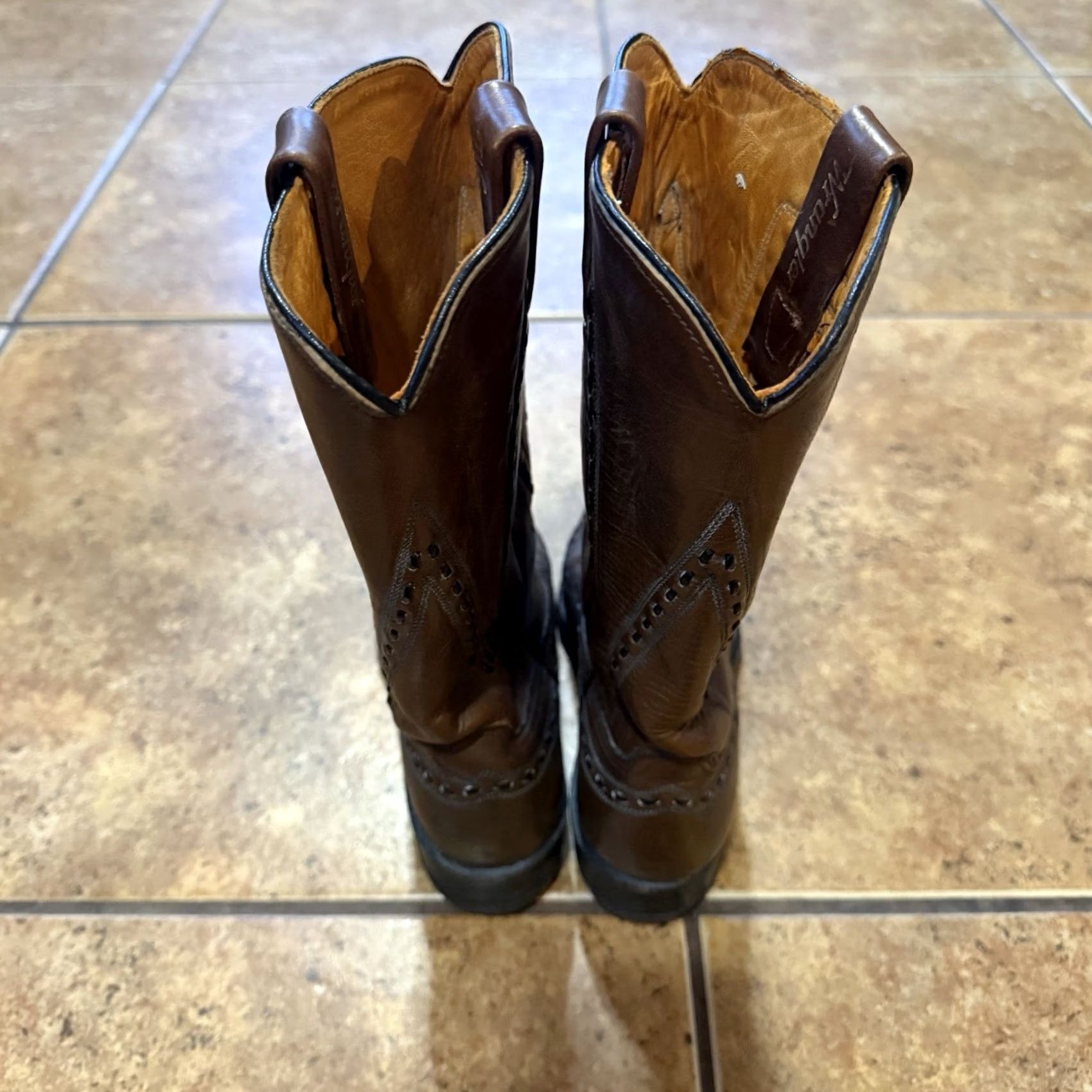 Wrangler VINTAGE Wrangler Woven Cowboy Boots Mens Size 6.5 D Black Leather VTG Western Boot Wrangler M9-8770 Size US 7 / EU 40 - 6 Thumbnail