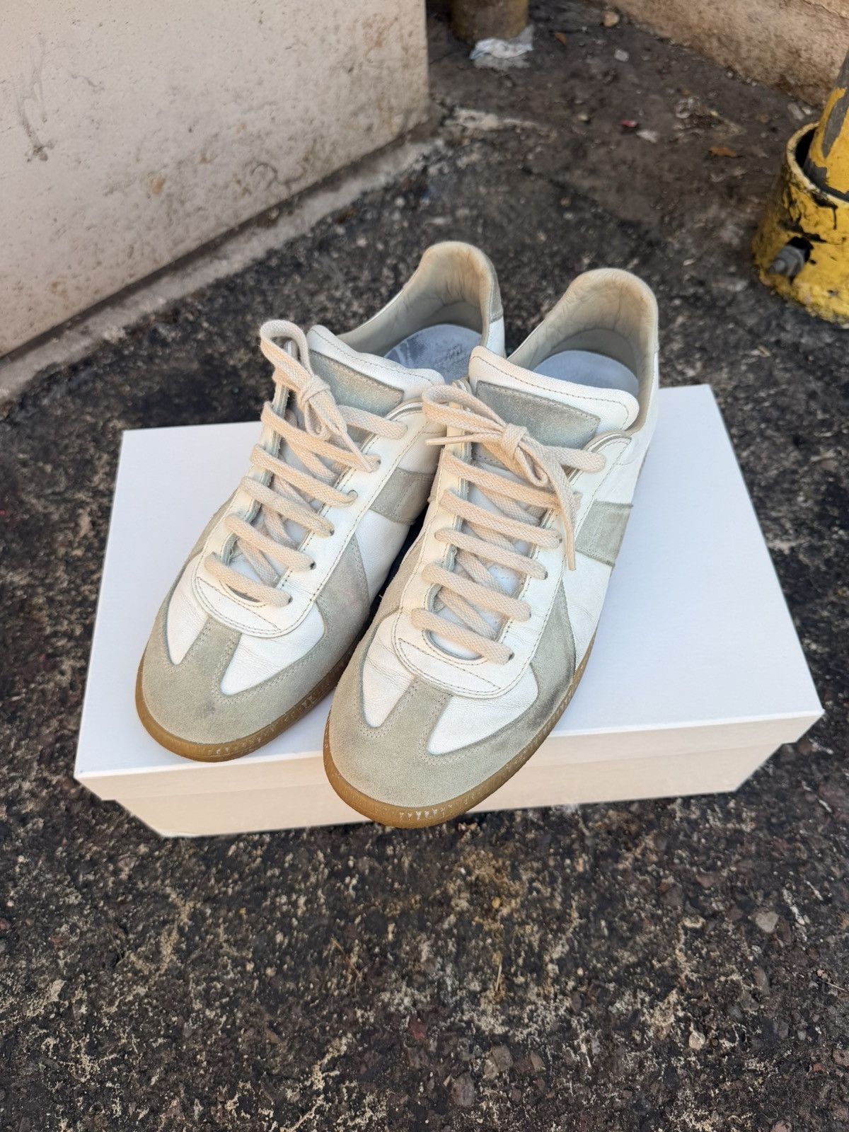 Maison Margiela Maison Margiela White GAT Size US 8 / EU 41 - 3 Thumbnail