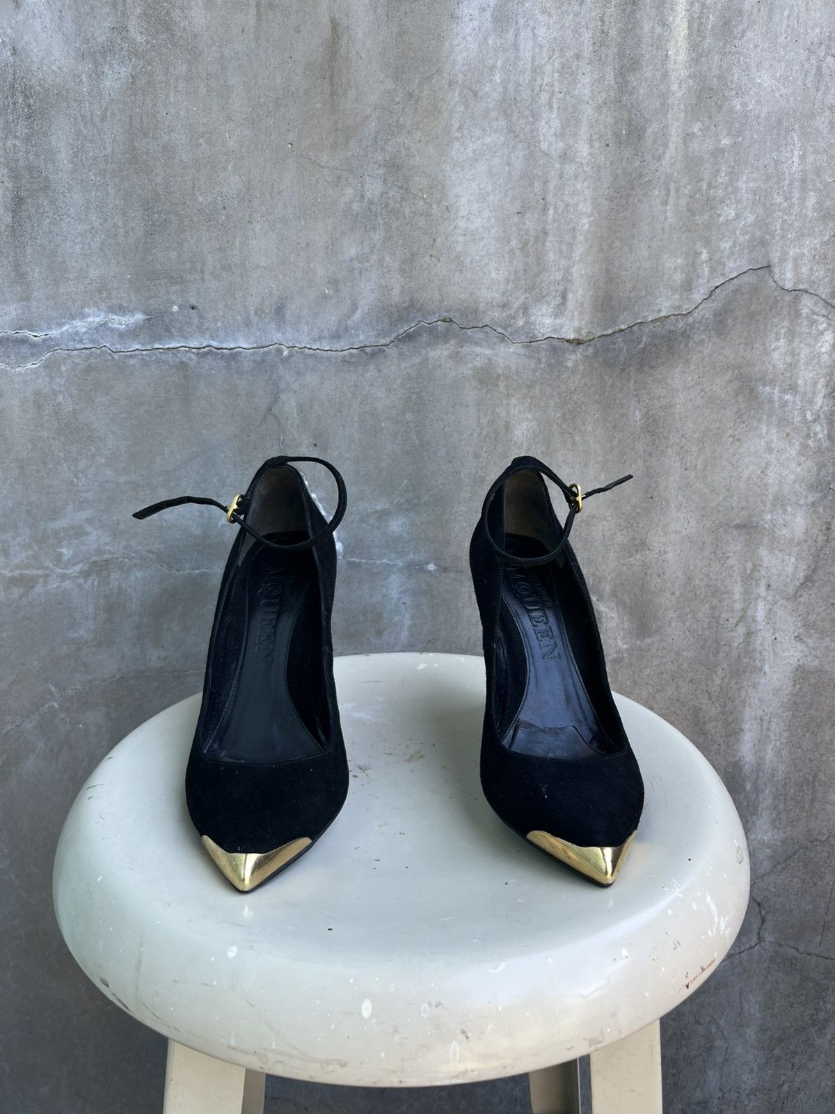 Alexander McQueen Gold Tip Ankle Strapped Heels Size US 6 / IT 36 - 3 Thumbnail