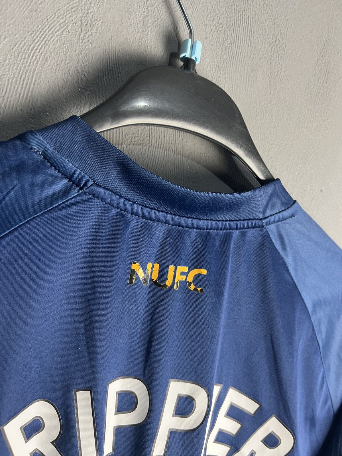 Vintage Rare Soccer Jersey Newcastle United x Puma #2 Trippier Size US M / EU 48-50 / 2 - 11 Thumbnail