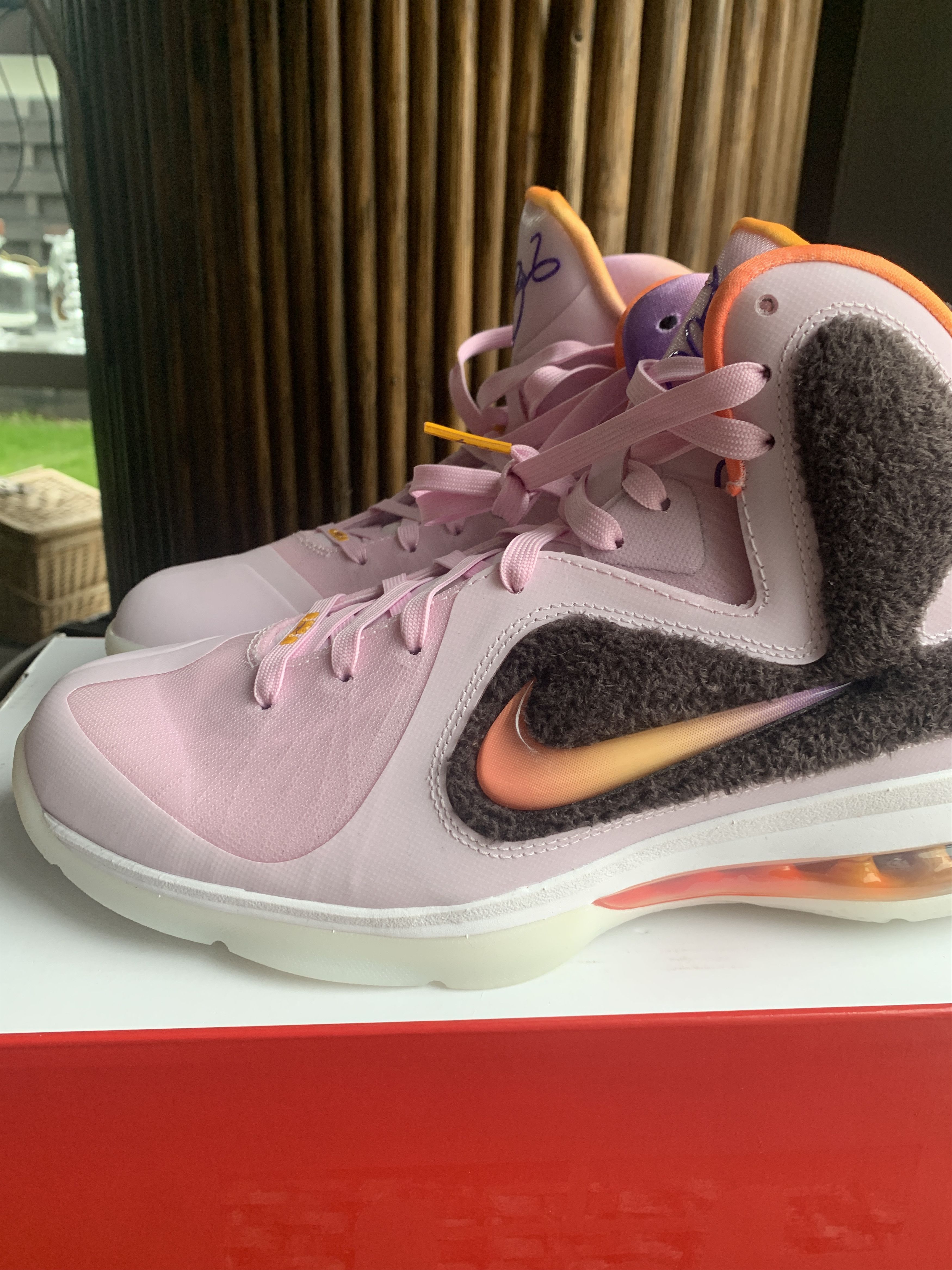 Nike NIKE LEBRON IX 9.5 US sneakers new 100% authentiques NO BOX Size US 9.5 / EU 42-43 - 3 Thumbnail