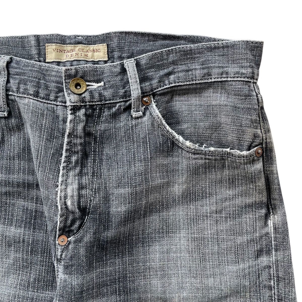 Uniqlo Vintage Uniqlo - Buckle Back Distressed Jeans Size US 30 / EU 46 - 5 Thumbnail