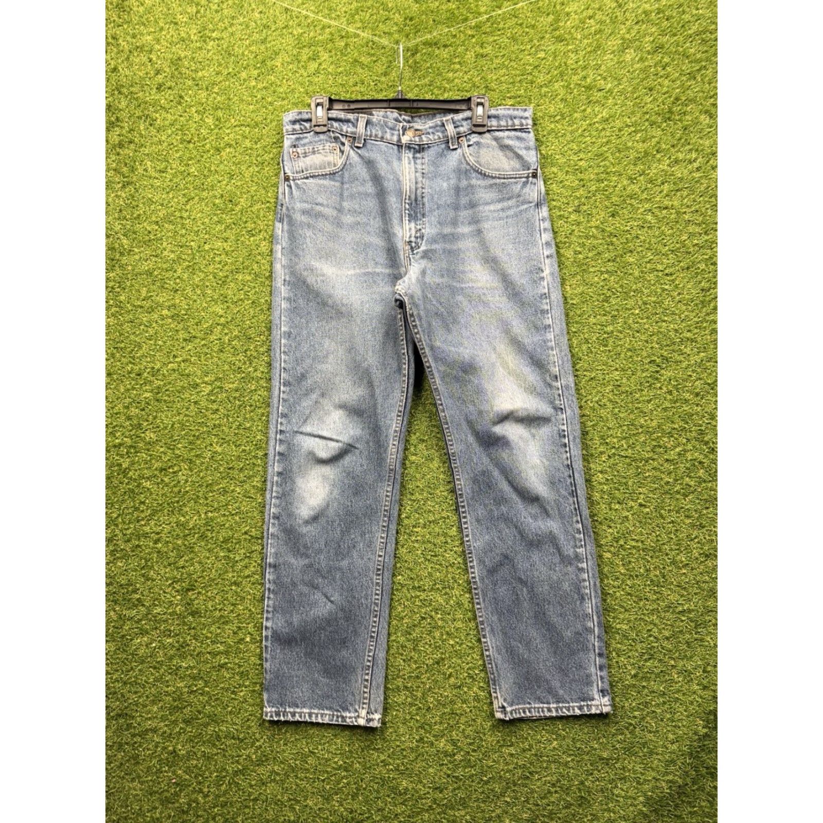Levi's Levi's 505 Jeans Men's 36x30 Regular Straight Fit Medium Wash Blue Denim Casual Size US 36 / EU 52 - 2 Thumbnail