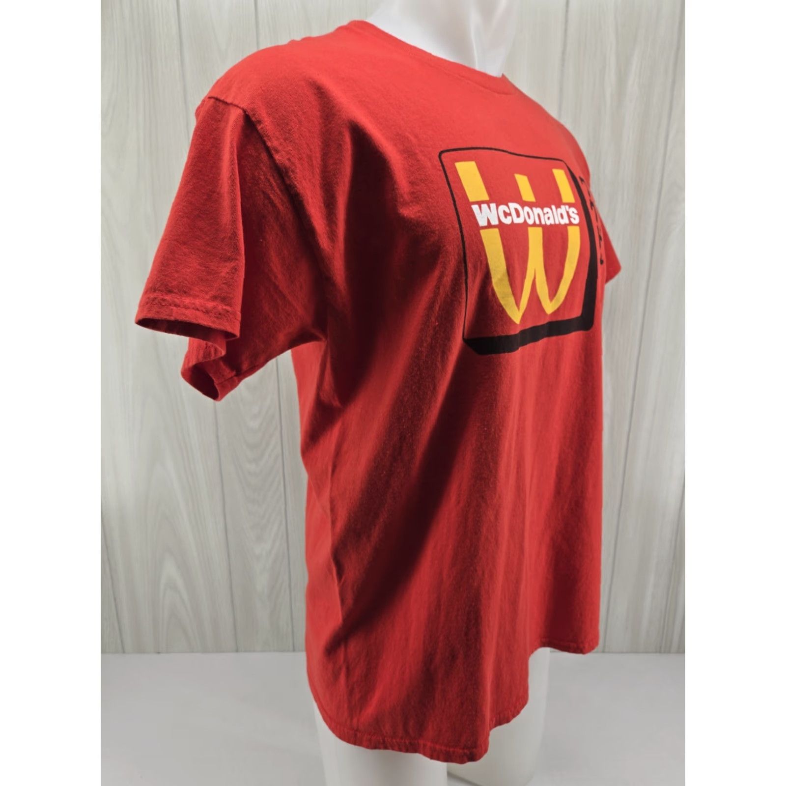Gildan VINTAGE WCDonalds Shirt Mens LARGE Red Anime Crew Member Japanese Graphic Tee Size US L / EU 52-54 / 3 - 6 Thumbnail