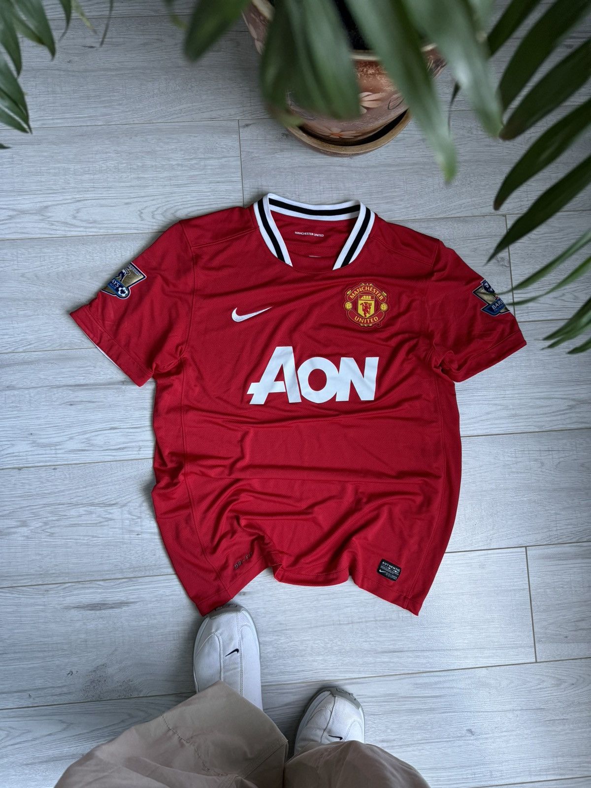 Nike Vintage Nike soccer jersey Manchester United 2011 home shirt Size US L / EU 52-54 / 3 - 1 Thumbnail