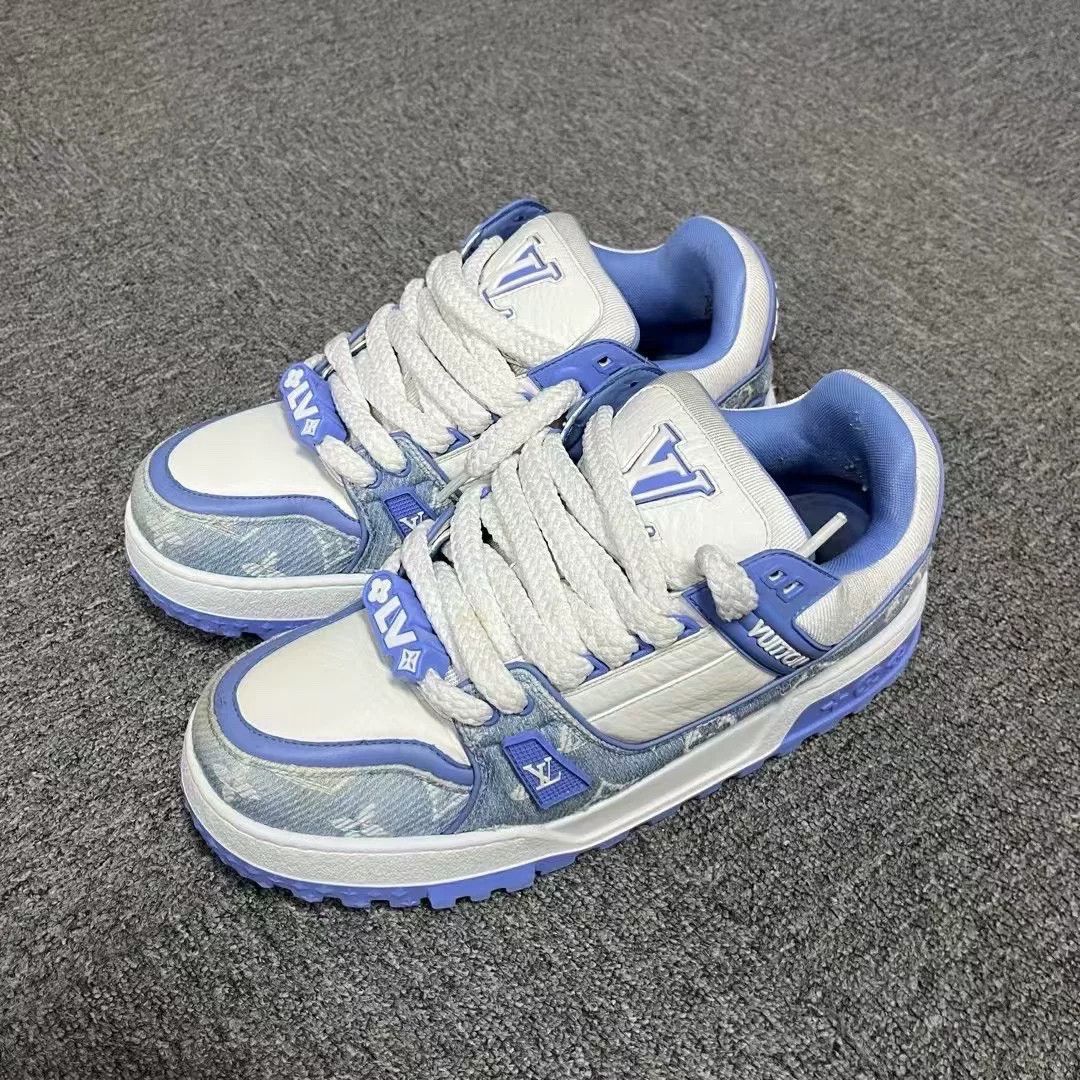 Louis Vuitton Louis Vuitton Training Blue Lowtop Sneakers 10 Men Size US 10 / EU 43 - 1 Thumbnail