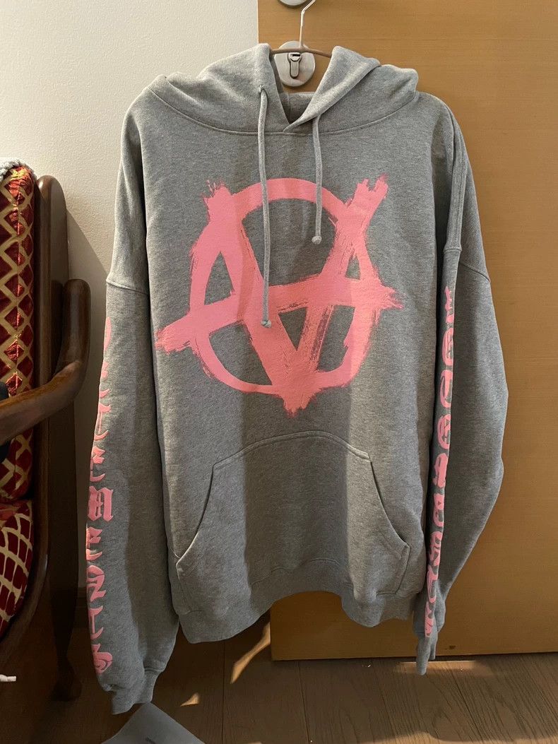 Vetements Vetements Vlogo Printed Hoodie, Size XS Size US XS / EU 42 / 0 - 1 Thumbnail