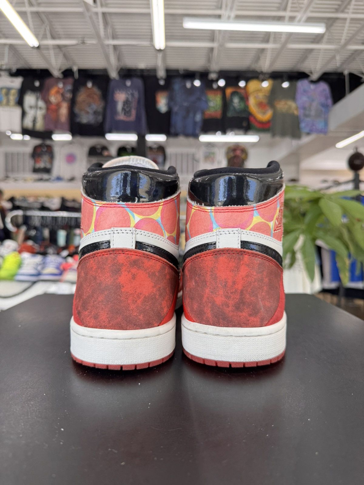Jordan Brand Air Jordan 1 Spider-Man into the Spider-Verse Size. 11(2023) Size US 11 / EU 44 - 5 Thumbnail