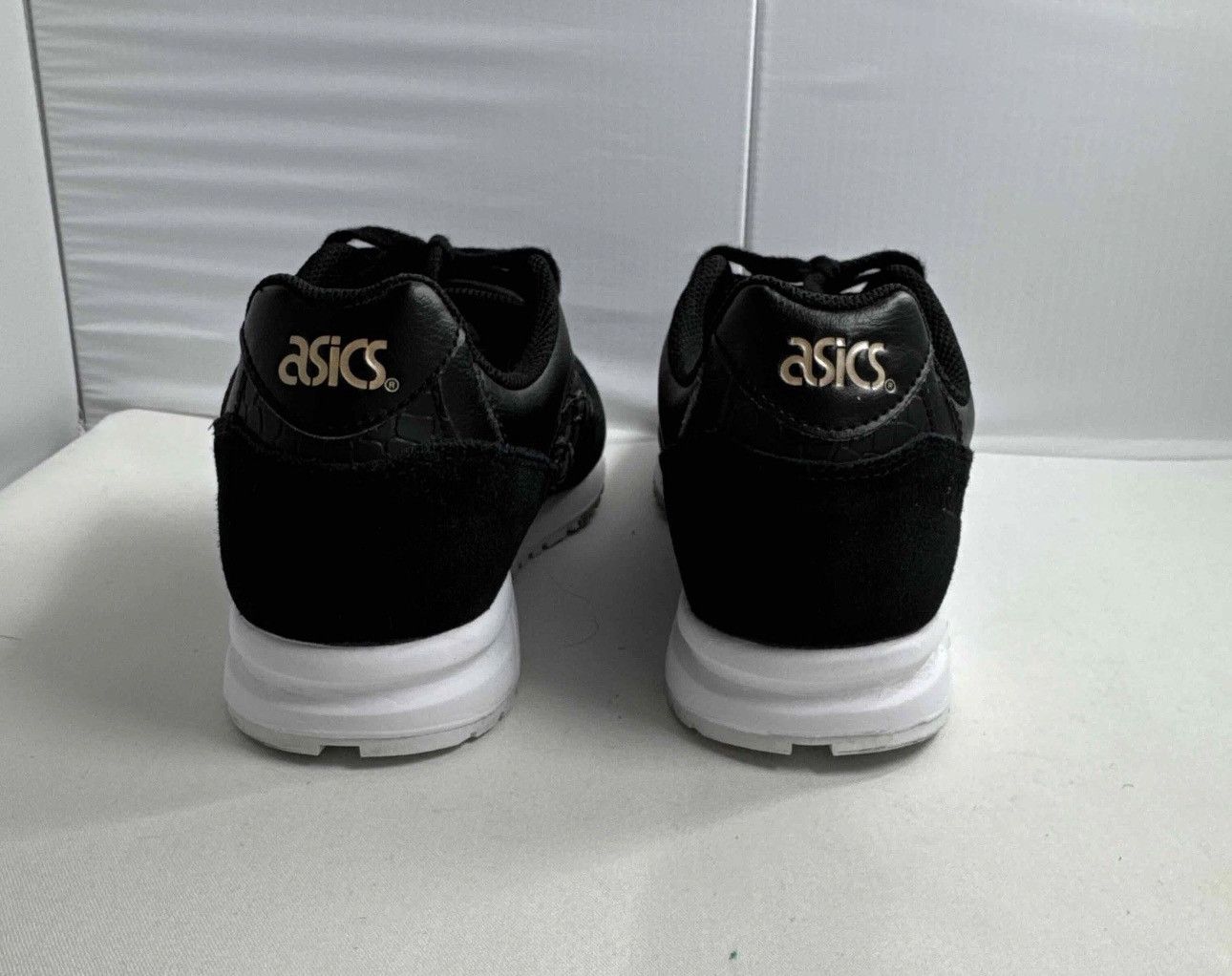 Asics Asics Women’s Gel Saga ‘Black’ - Size 8 Size US 8 / IT 38 - 4 Thumbnail