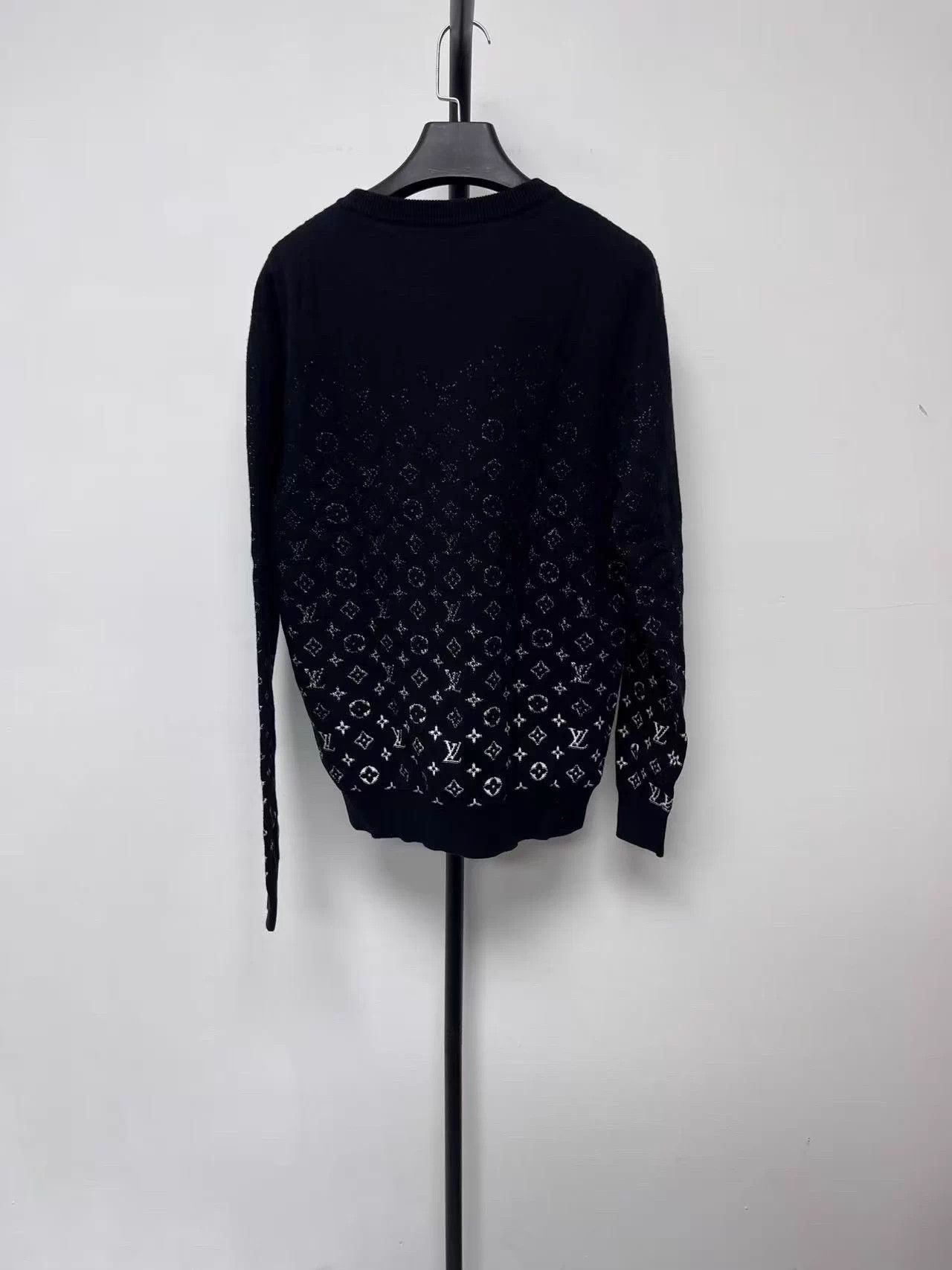 Louis Vuitton LOUIS VUITTON Monogram Grd Crew LS Sweater m blk M Size US M / EU 48-50 / 2 - 2 Thumbnail