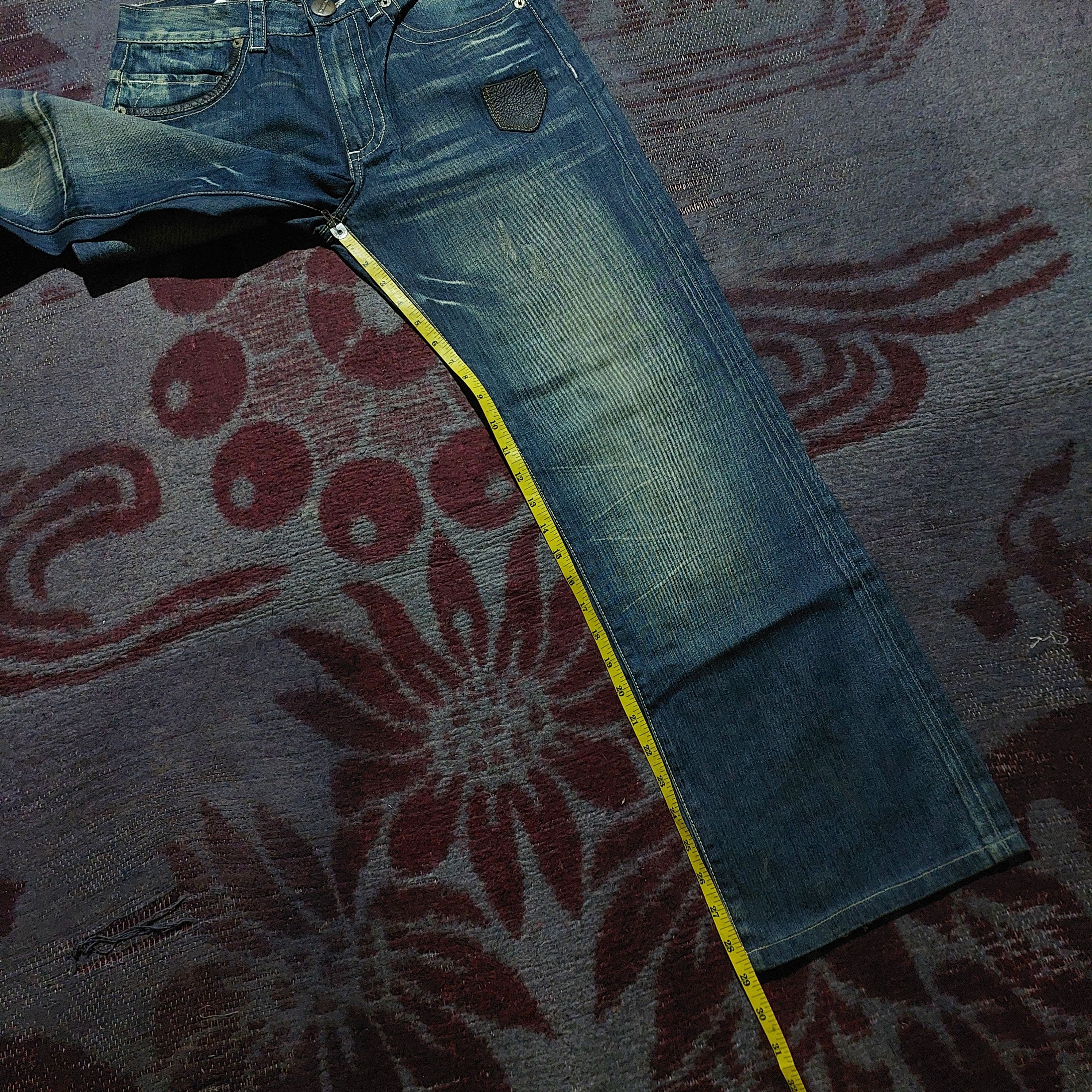 Tornado Mart OSAKA BIG TRAIN feather tendon pattern distressed jeans Size US 29 - 14 Thumbnail