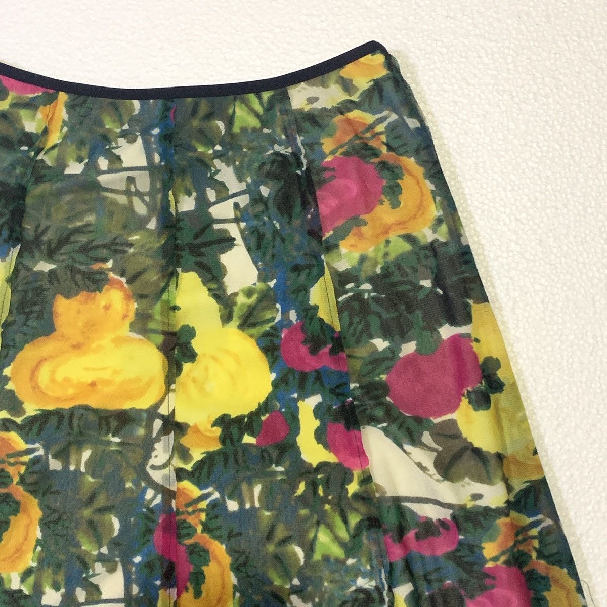 Vivienne Tam Vivienne Tam Mesh Floral Skirt 💐 Size 26" / US 2 / IT 38 - 4 Thumbnail
