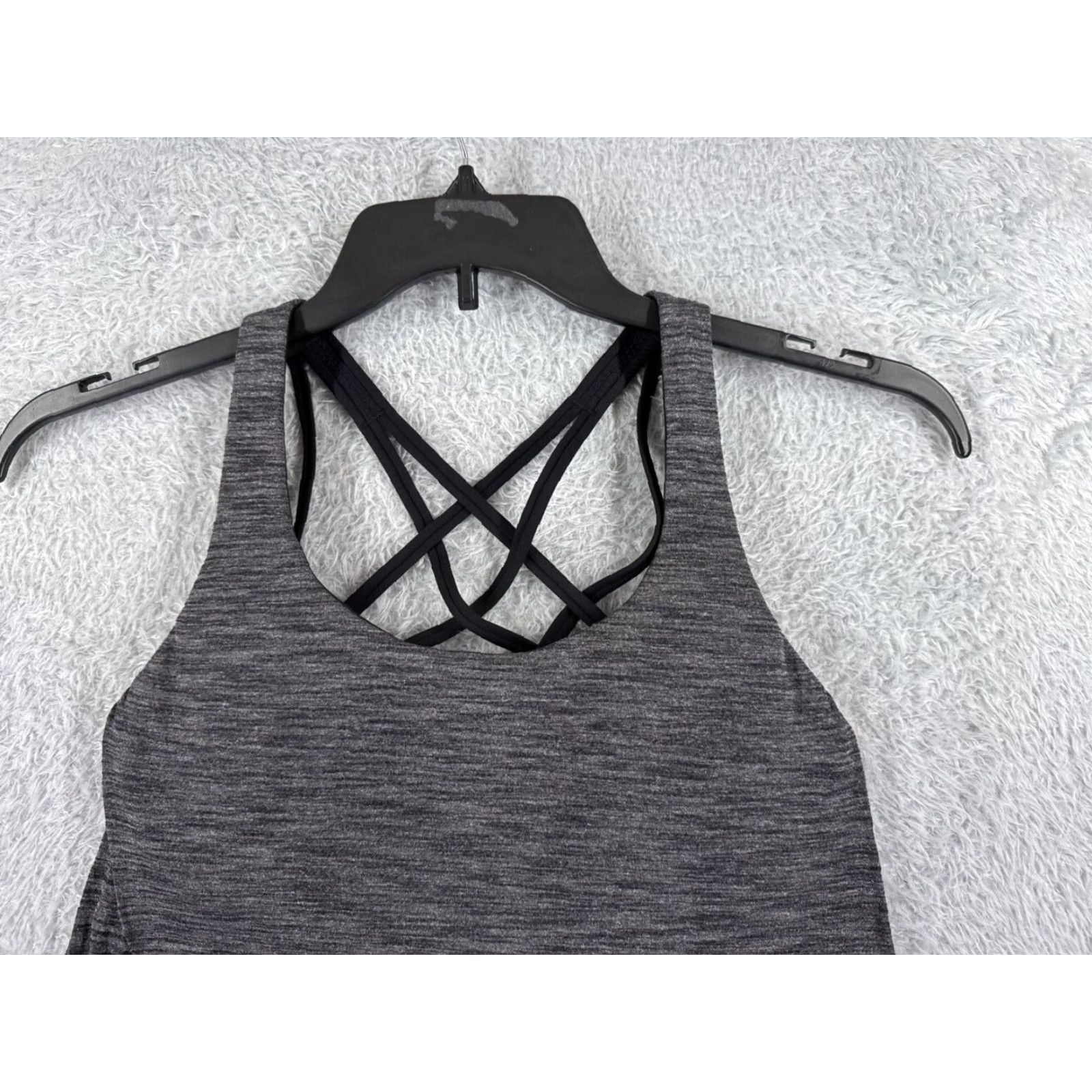Lululemon Lululemon Shirt Women Gray Tank Luxtreme Built-In Bra All Seasons Sleeveless Racerback Casual Workwear Regular Size 4 Size S / US 4 / IT 40 - 4 Thumbnail