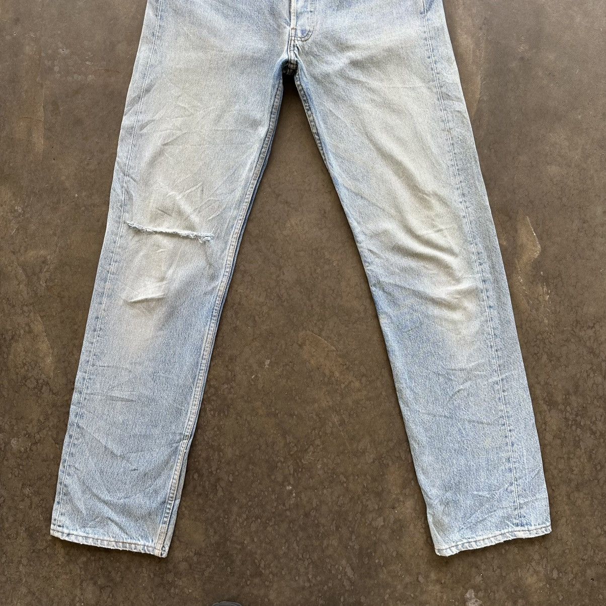 Japanese Brand Vintage Levi’s Made In USA Faded Denim Jean Pant W29 Size US 29 - 2 Thumbnail