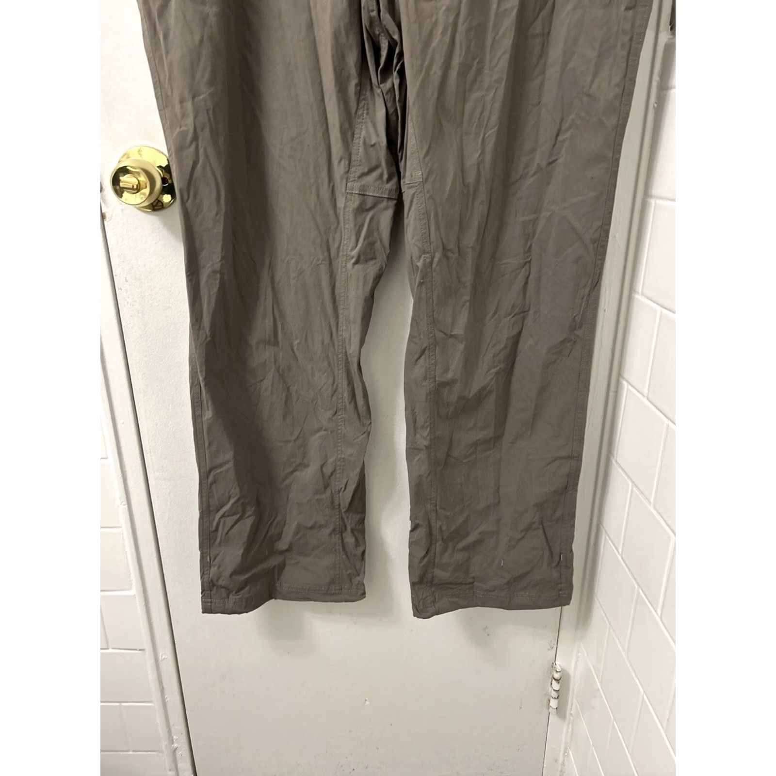 Vintage LL Bean Comfort Trail Pants Womens Size 20x32 Brown Stretch Hiking NWT Bagless Regular Straight Front 268919 Size 42" / US 20 - 3 Thumbnail