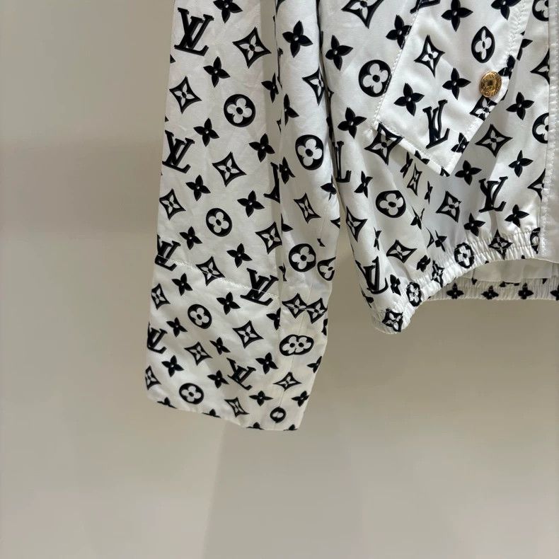 Louis Vuitton Louis Vuitton 23 white logo full-print cotton hooded draws Size XS / US 0-2 / IT 36-38 - 5 Thumbnail