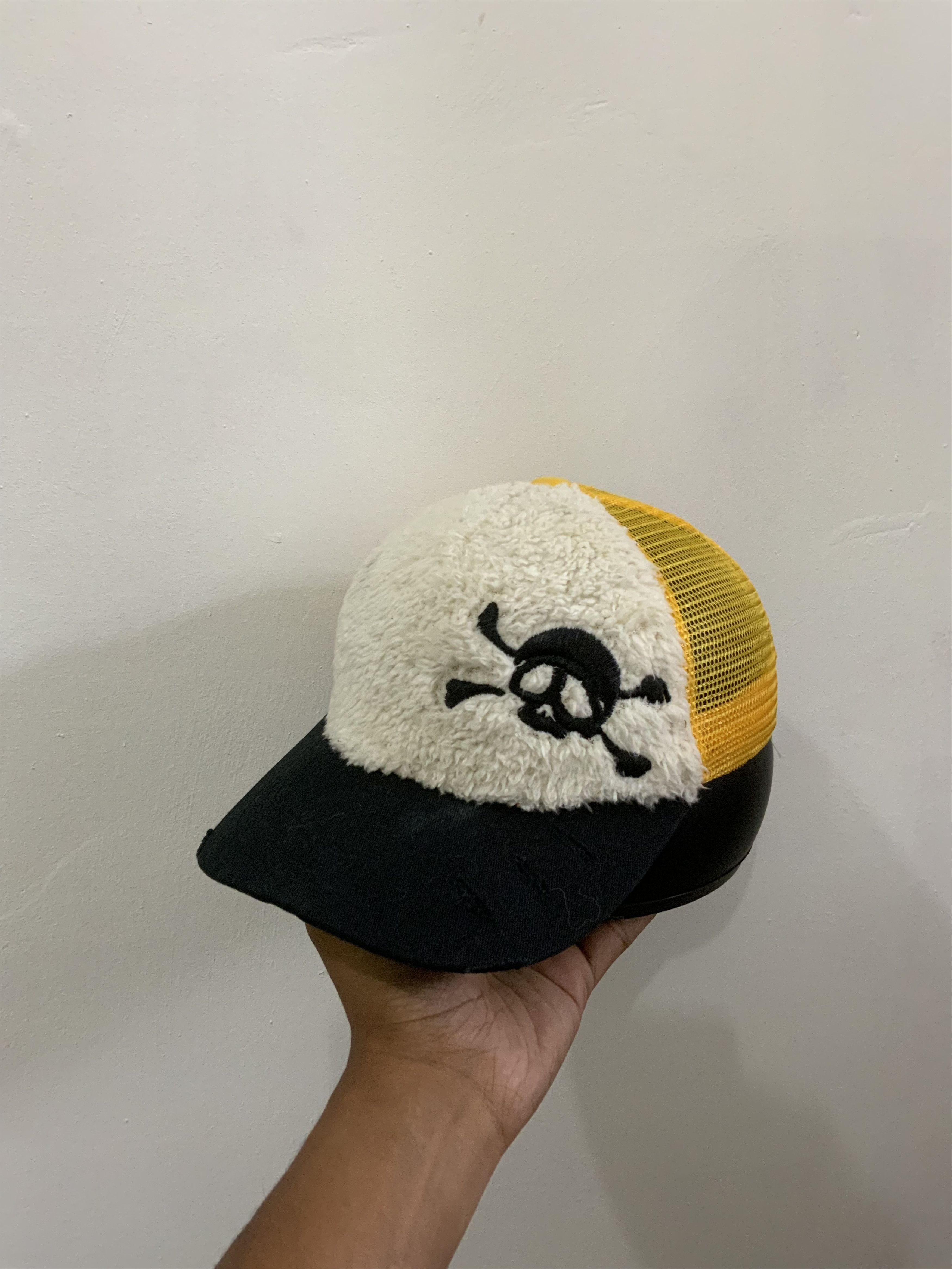 Japanese Brand Shisky Fur Skull Trucker Hat Cap Size ONE SIZE - 2 Thumbnail
