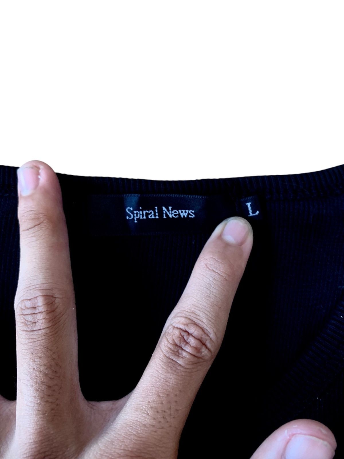 Japanese Brand 2000s japanese archive spiral news y2k longsleeve tee Size US L / EU 52-54 / 3 - 3 Thumbnail