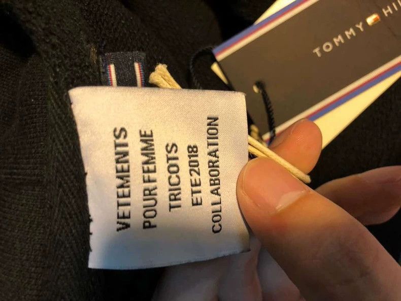 Vetements Vetements Tommy Hilfiger Collab Patchwork Hoodie Size US S / EU 44-46 / 1 - 3 Thumbnail