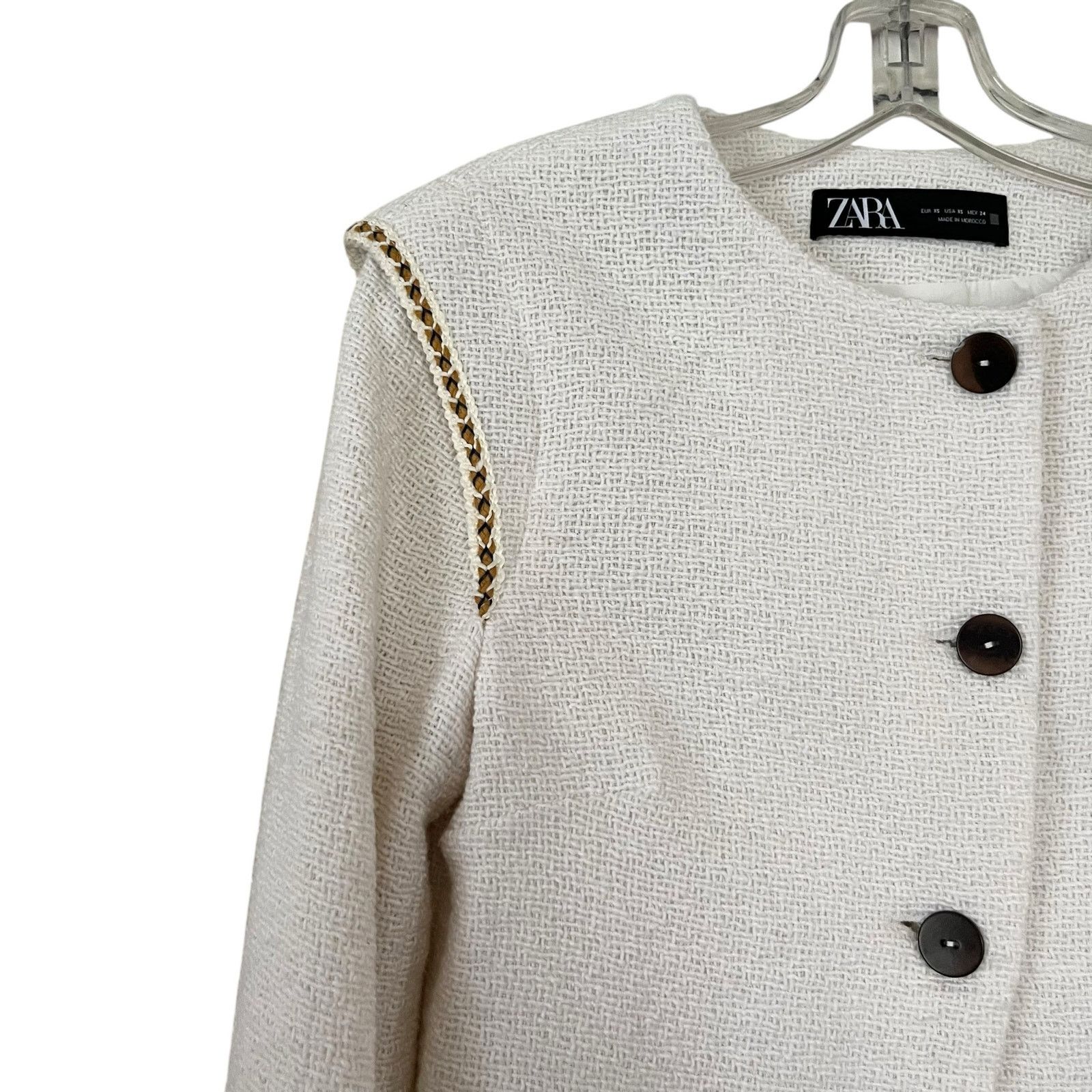 Zara ZARA Pronounced Shoulder Textured Jacket Ecru Cream Size XS / US 0-2 / IT 36-38 - 3 Thumbnail