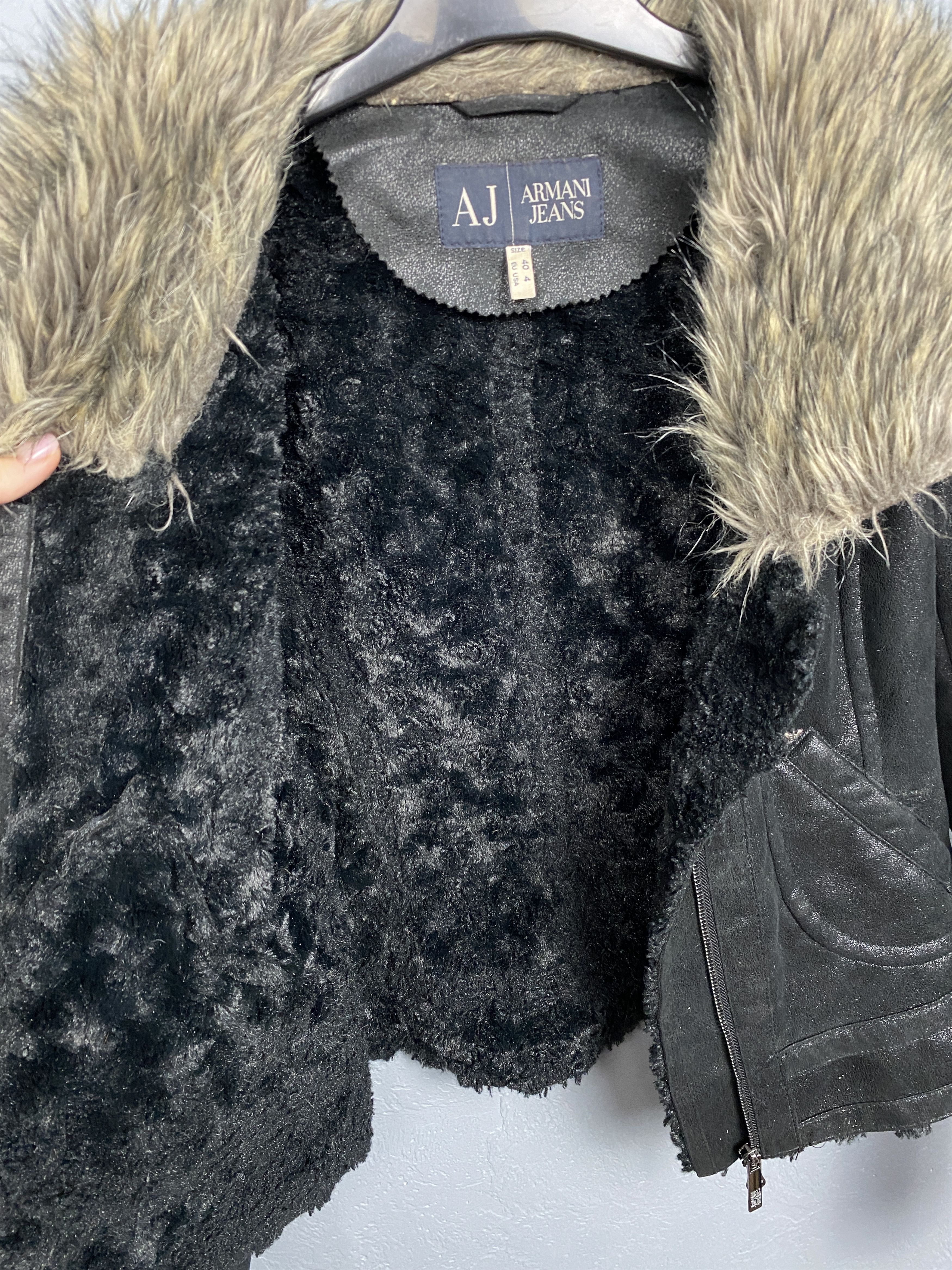 Armani Armani Jeans Vintage Womens Sherpa Jacket Fur Collar Size S / US 4 / IT 40 - 9 Thumbnail
