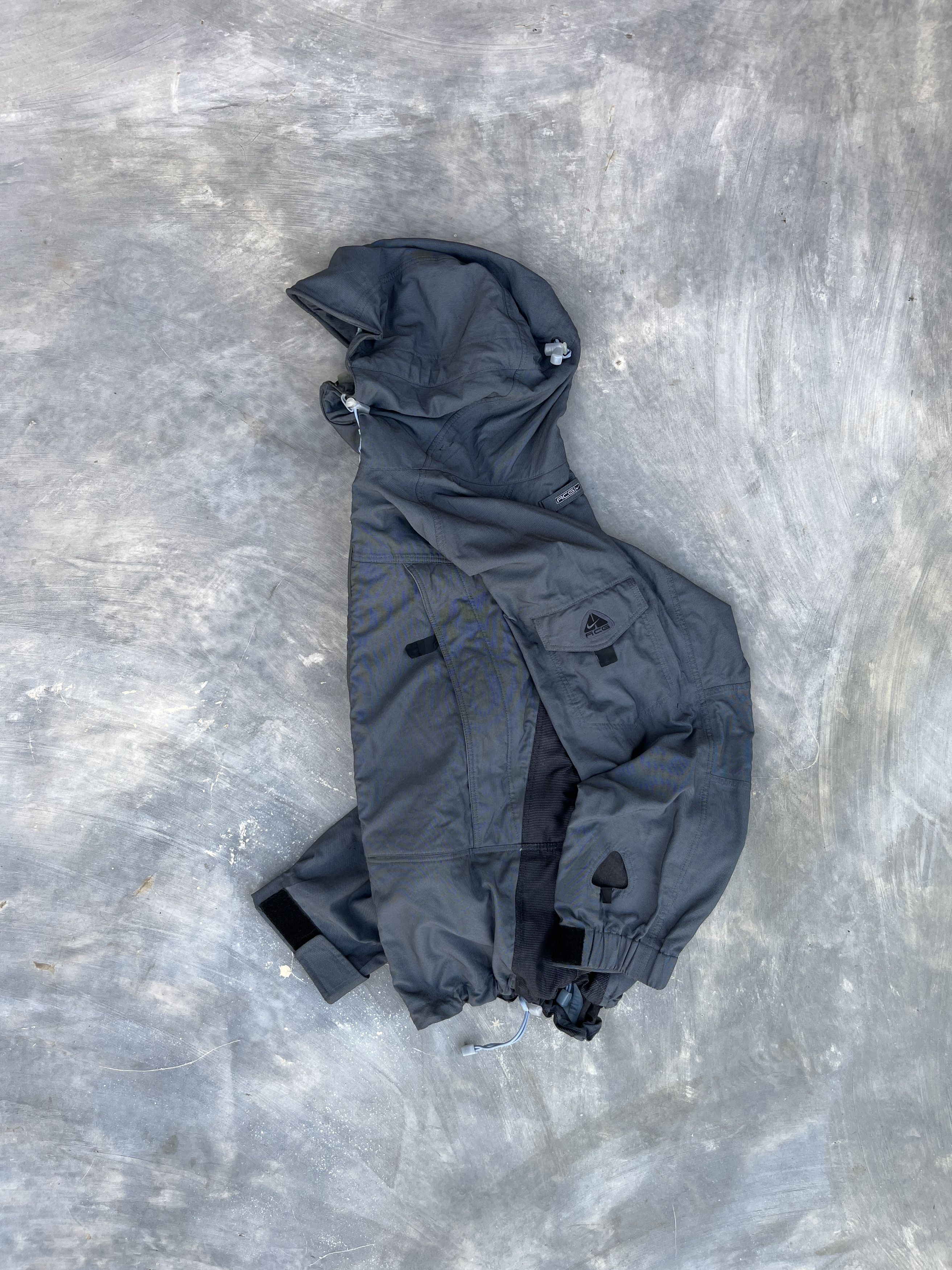 Nike ACG 2000s Nike ACG Watch Viewer Jacket in dark grey Size US L / EU 52-54 / 3 - 1 Thumbnail